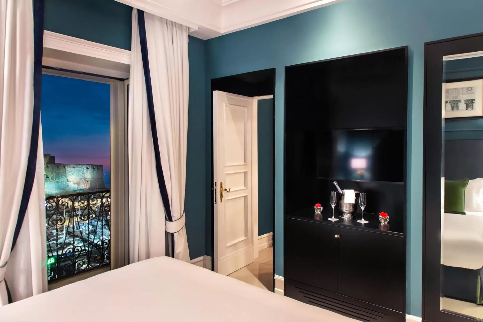 Bed in Grand Hotel Santa Lucia