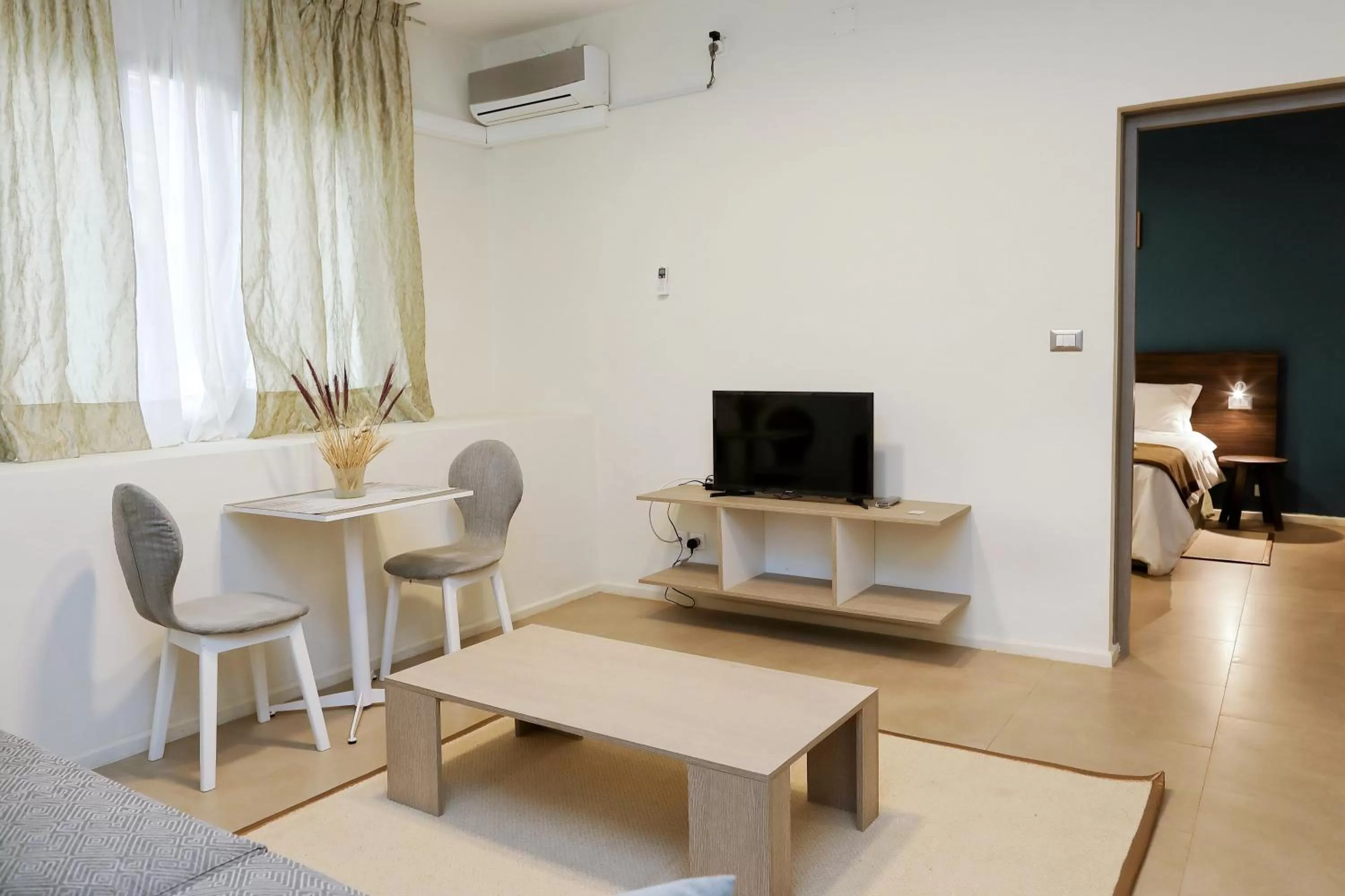 TV and multimedia in Hotel La Villette