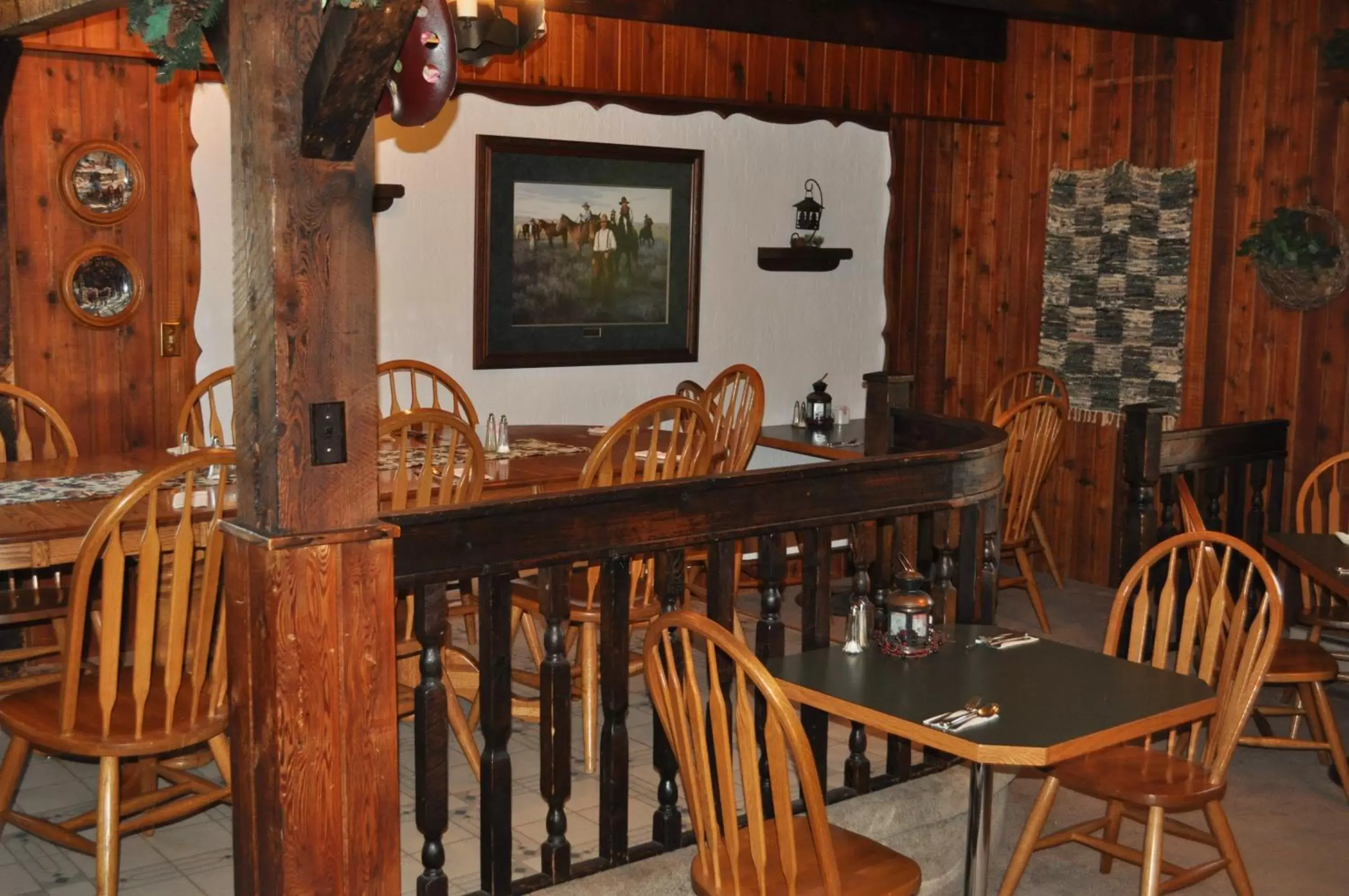 Dining area in Rocky Ridge Country Lodge