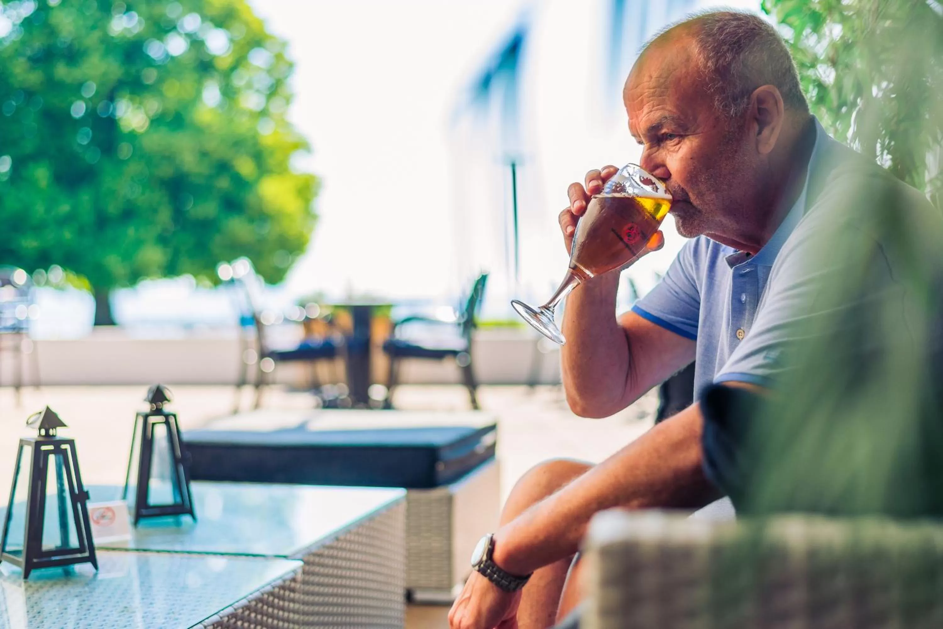 Restaurant/places to eat in Hotel Bellevue