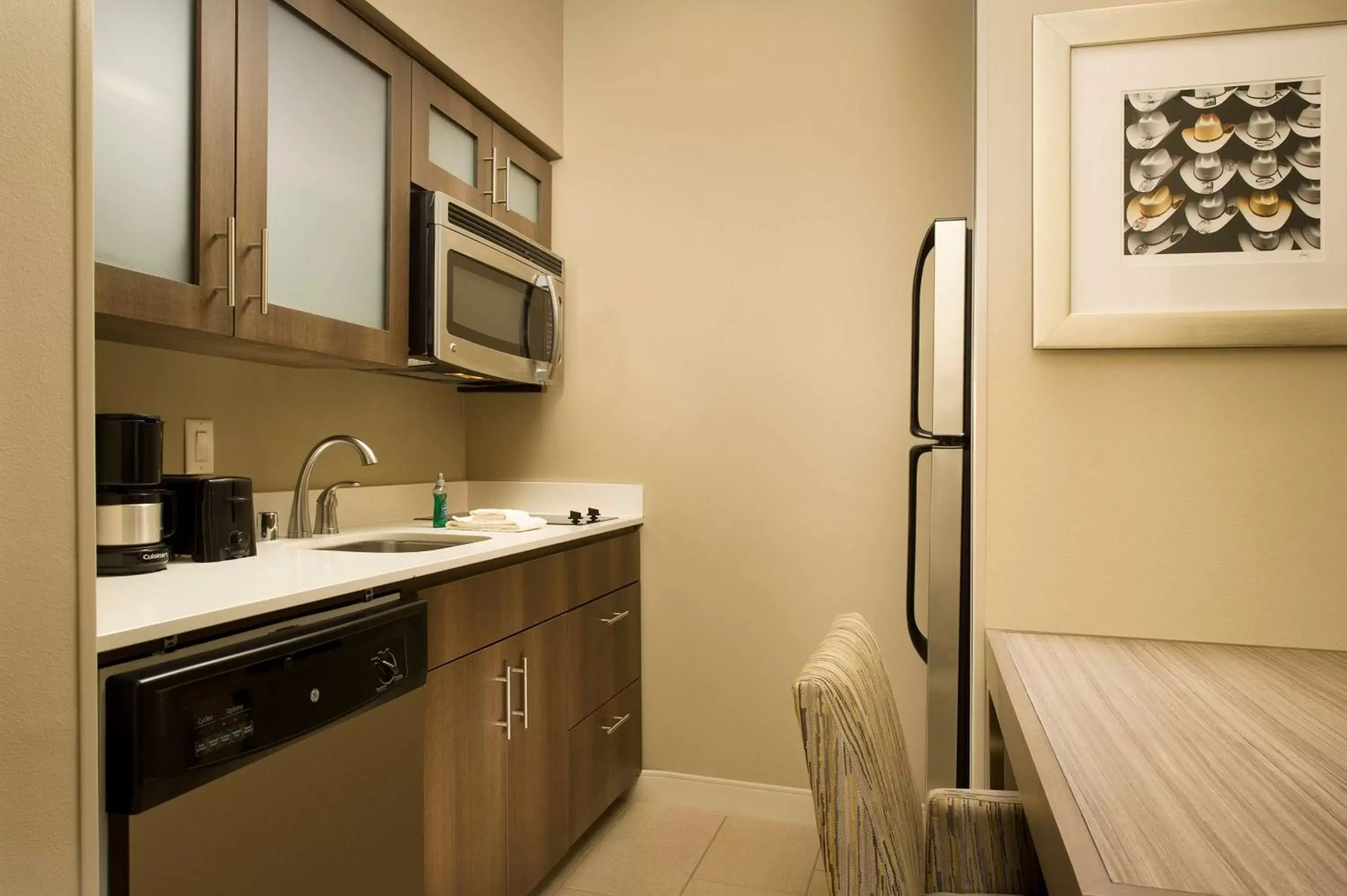 Kitchen or kitchenette, Kitchen/Kitchenette in Homewood Suites by Hilton Midland