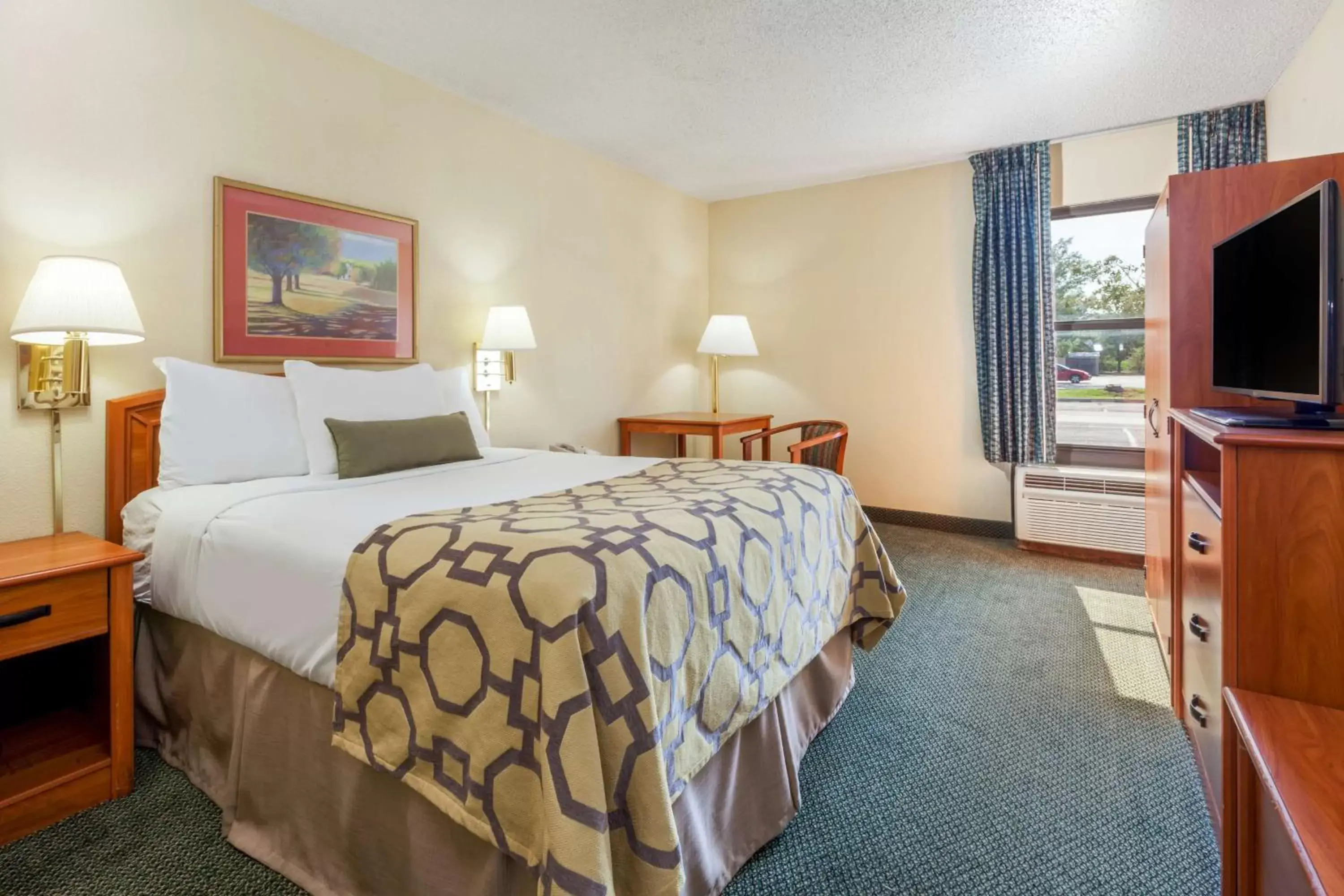 King Room- Non-Smoking in Baymont by Wyndham Amarillo East