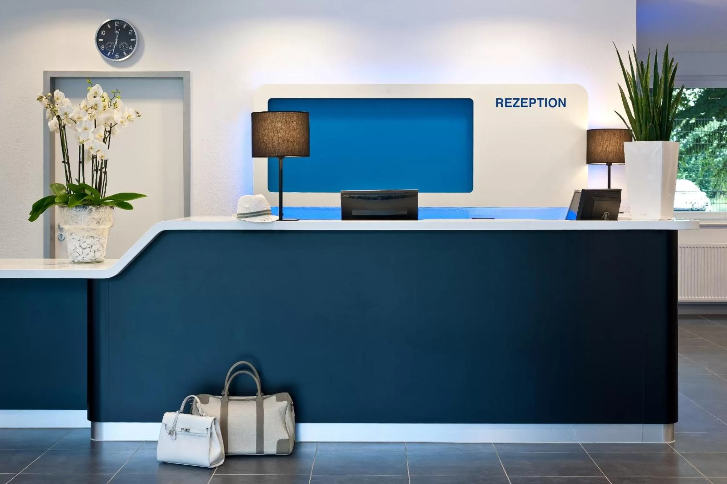 Lobby or reception in ibis budget Ulm City