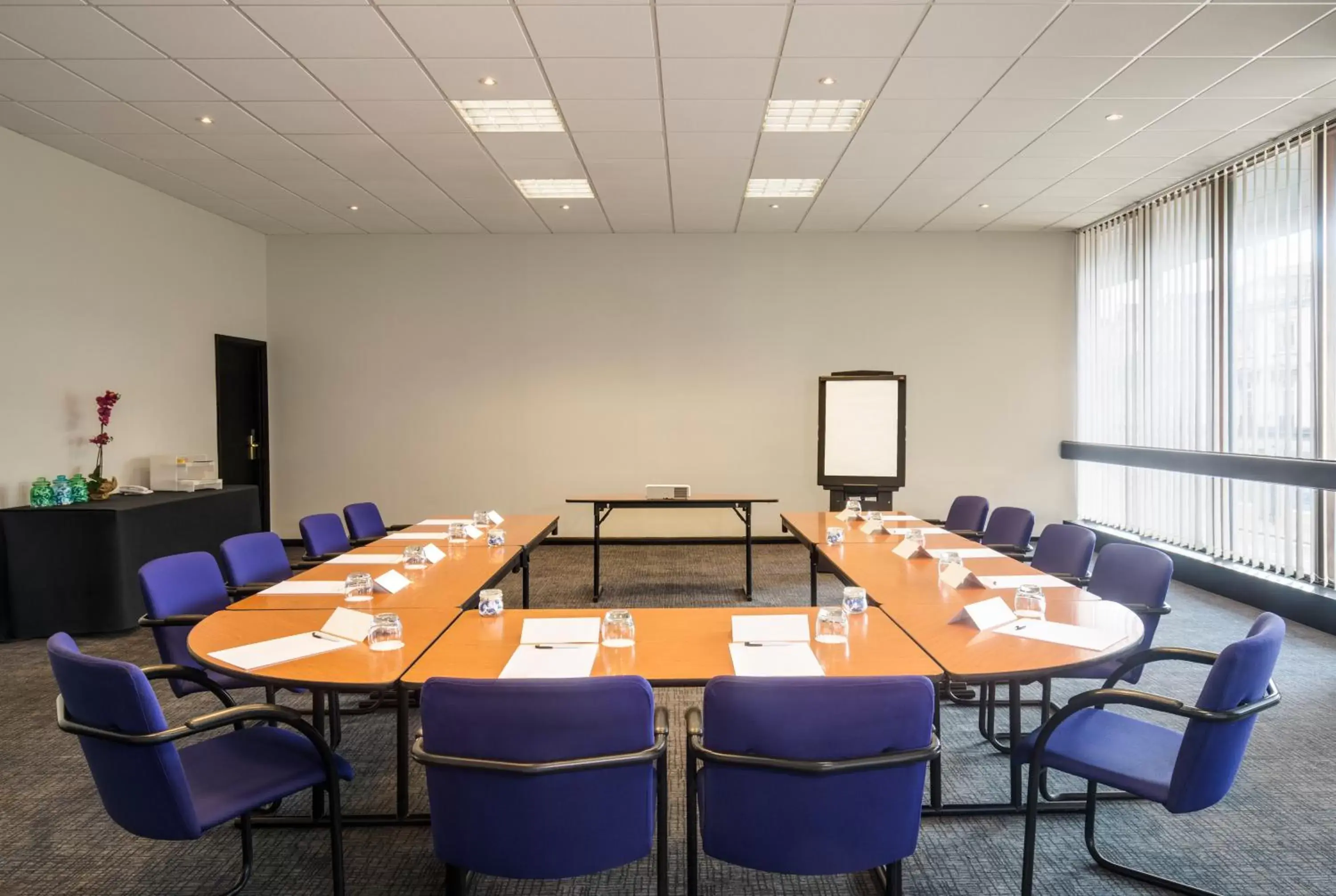Meeting/conference room in Mercure Bedford Centre Hotel
