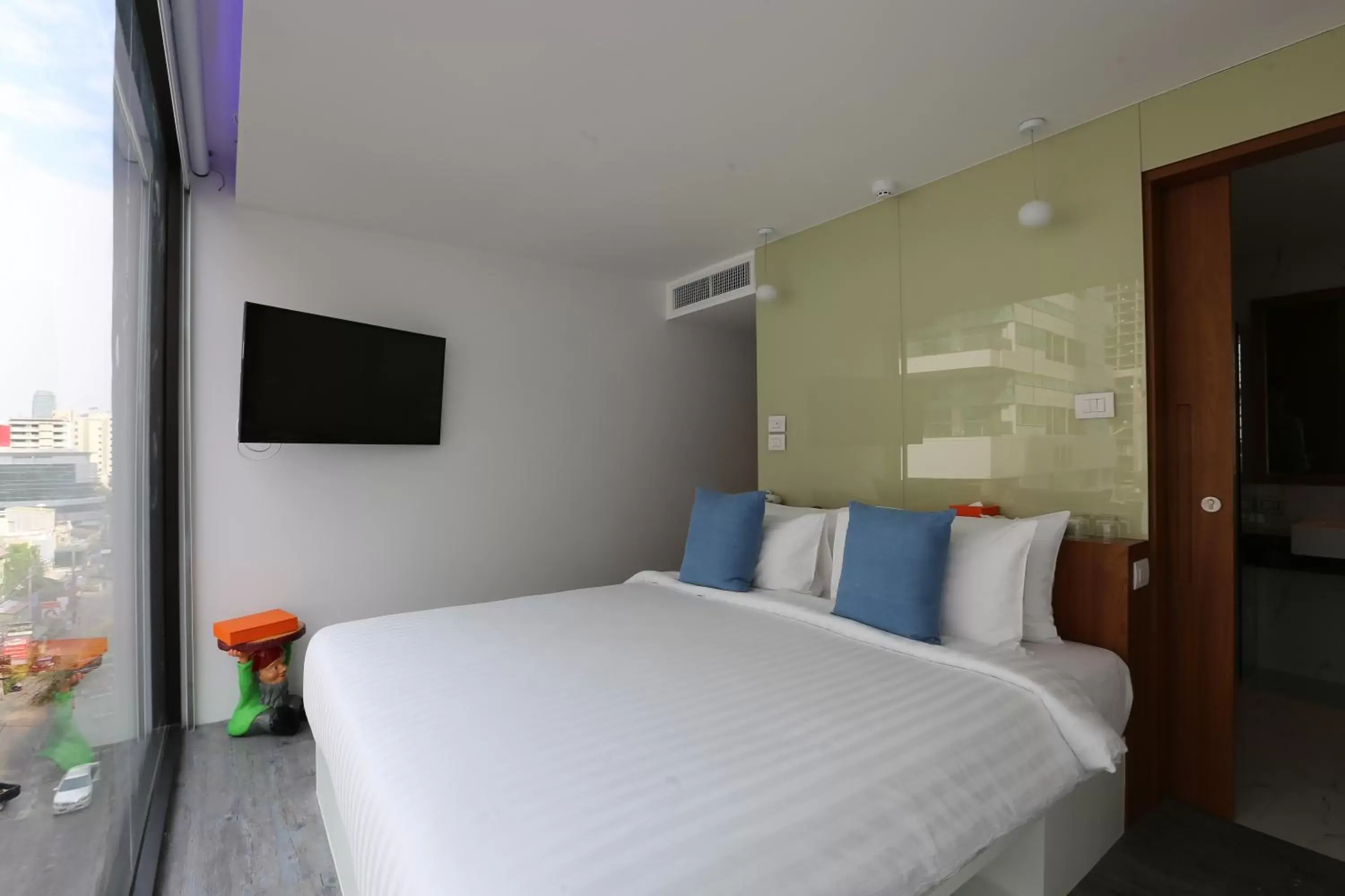 Bedroom, Bed in S Box Sukhumvit Hotel - SHA Extra Plus