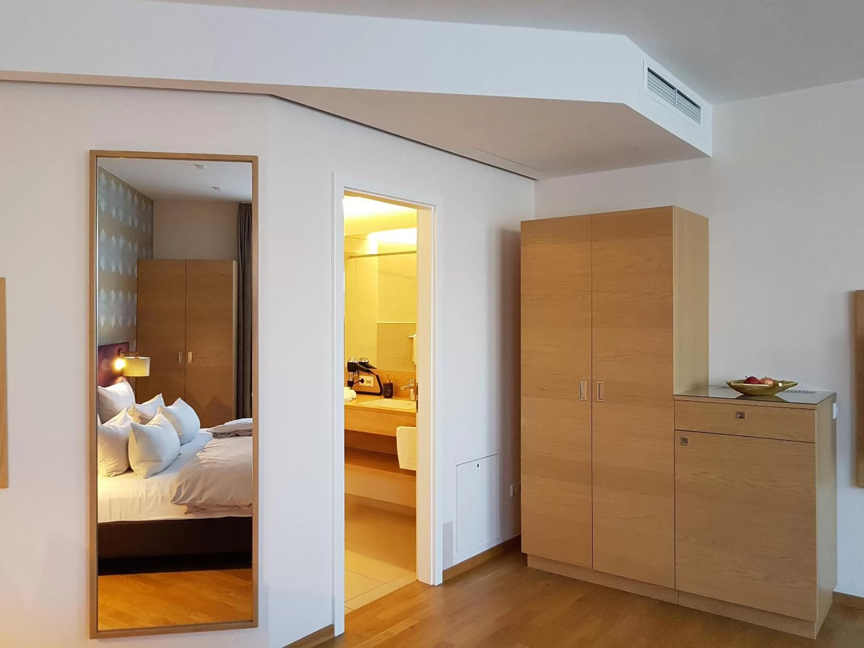 Photo of the whole room, Bed in Restaurant & Hotel Einhorn