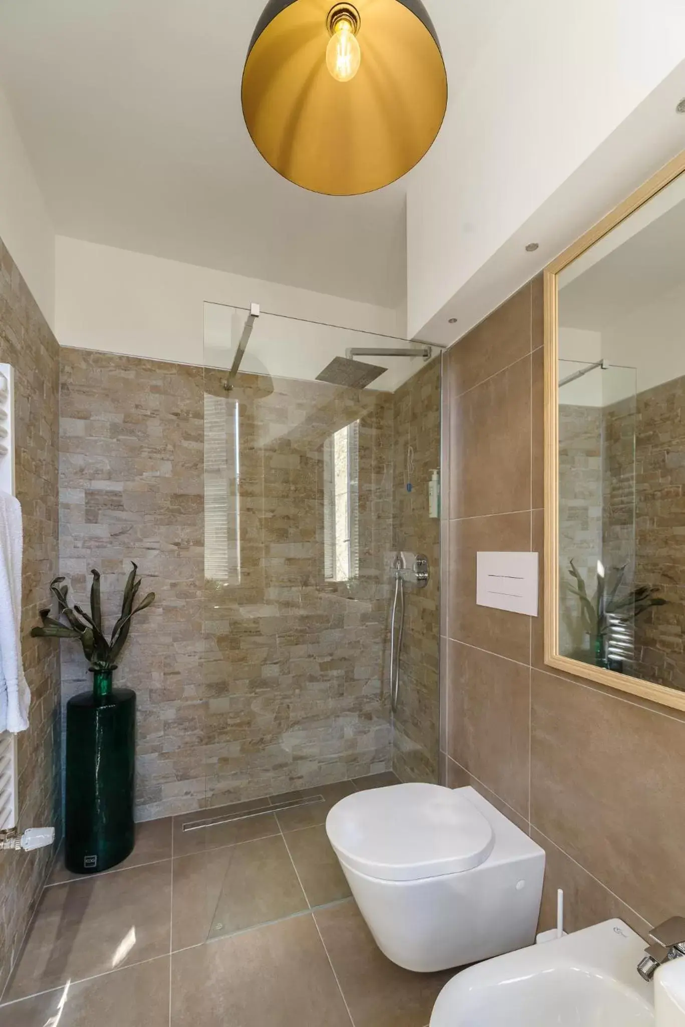 Shower, Bathroom in Aurora Boutique Hotel & Private SPA