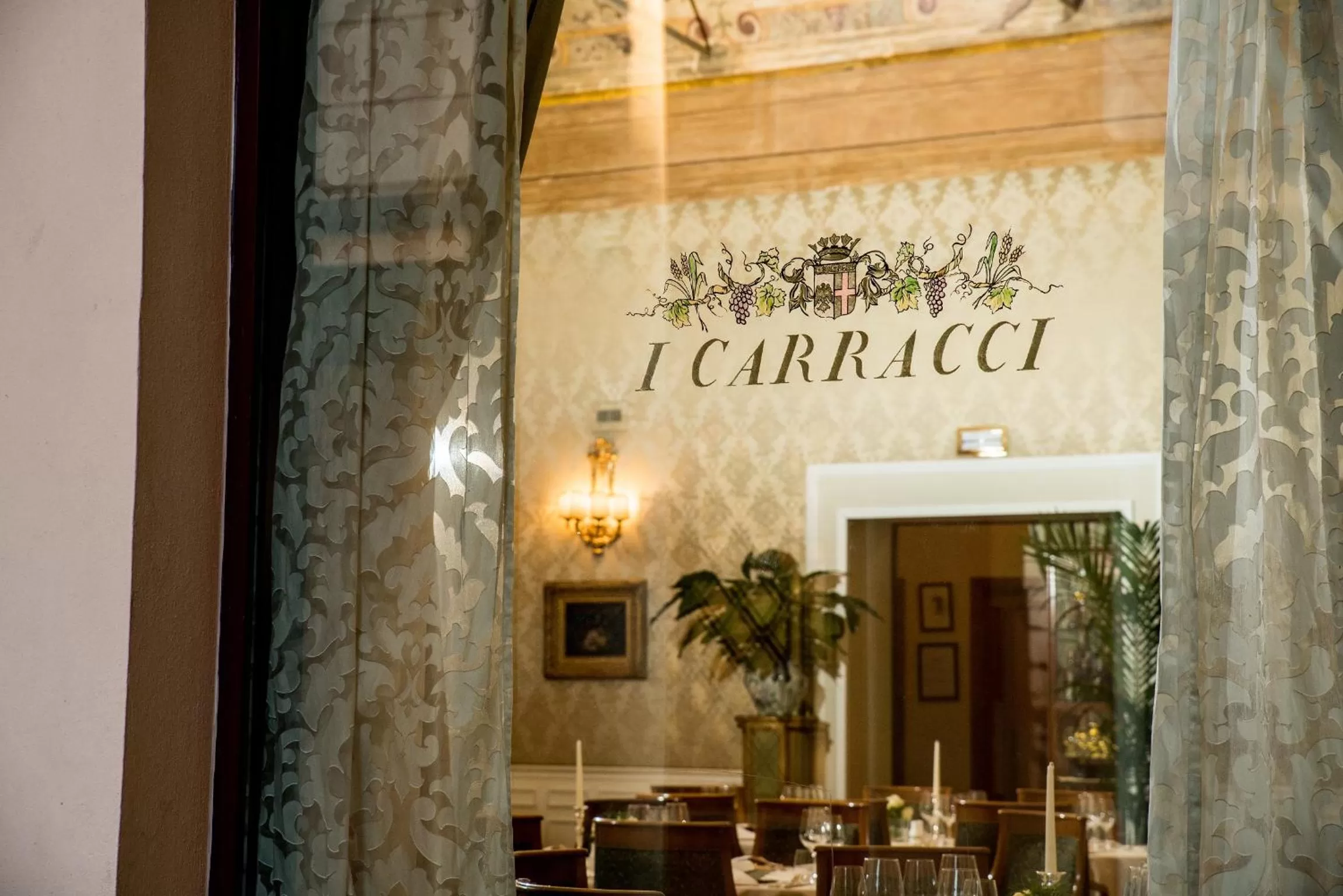 Restaurant/places to eat in Grand Hotel Majestic gia' Baglioni