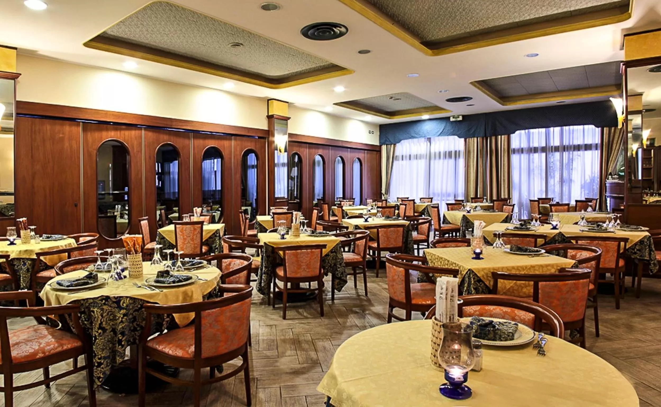 Restaurant/places to eat in Hotel Grazia Deledda