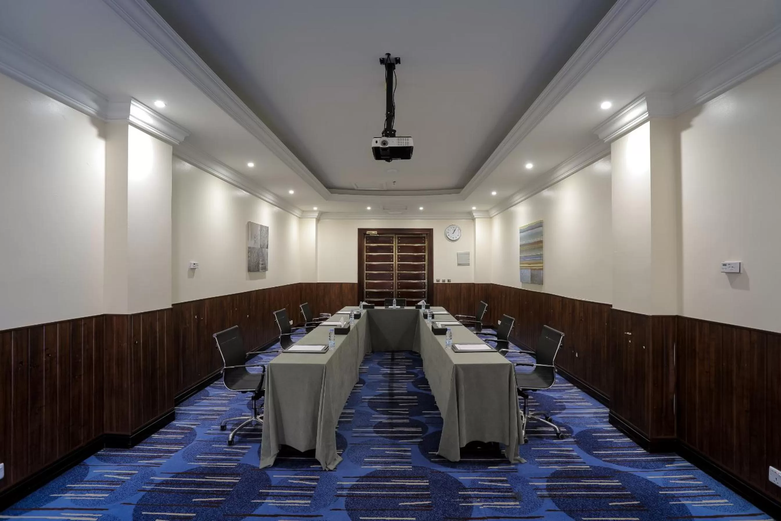 Business facilities in Mövenpick Hotel Jeddah