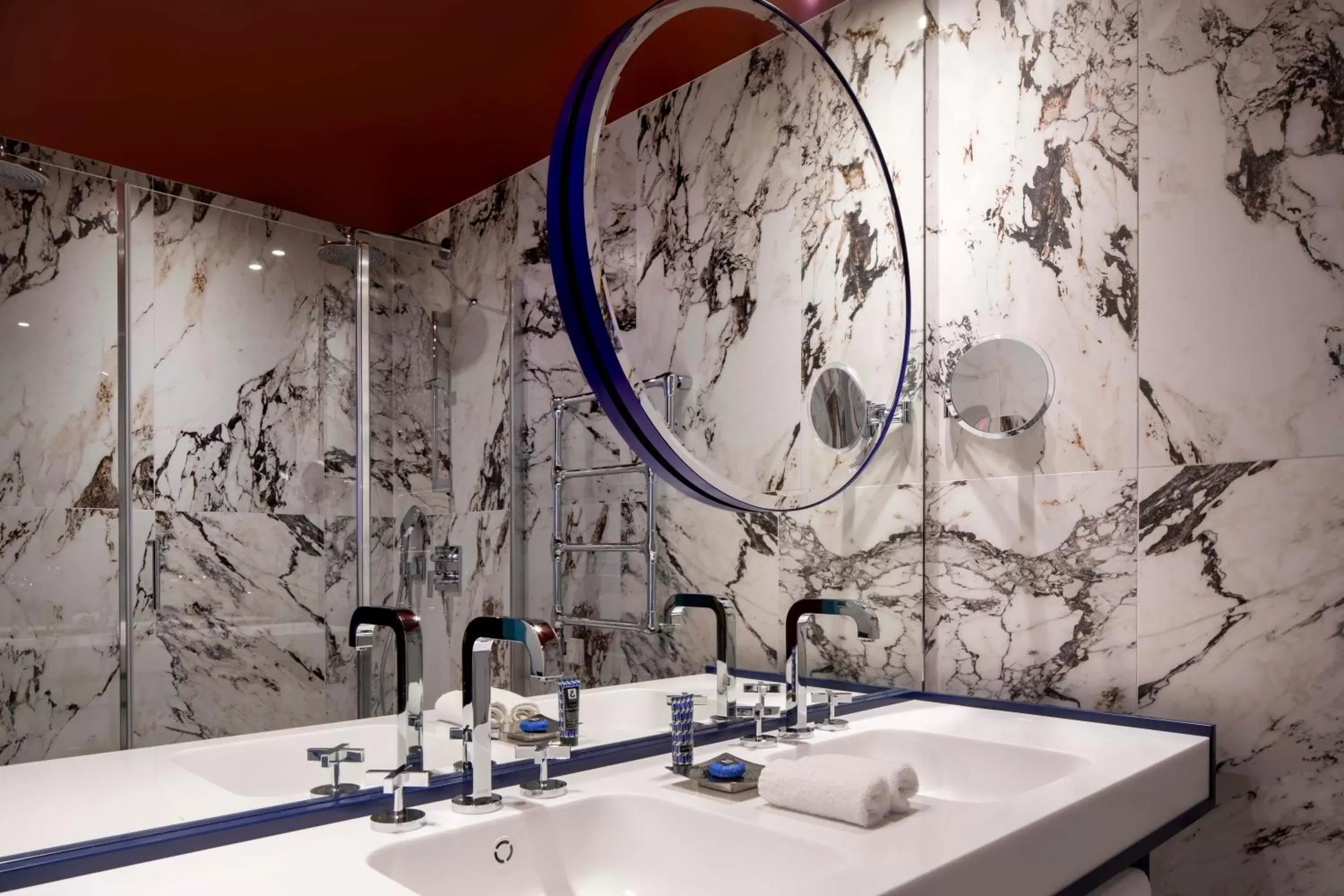 Bathroom in Hôtel Bel Ami