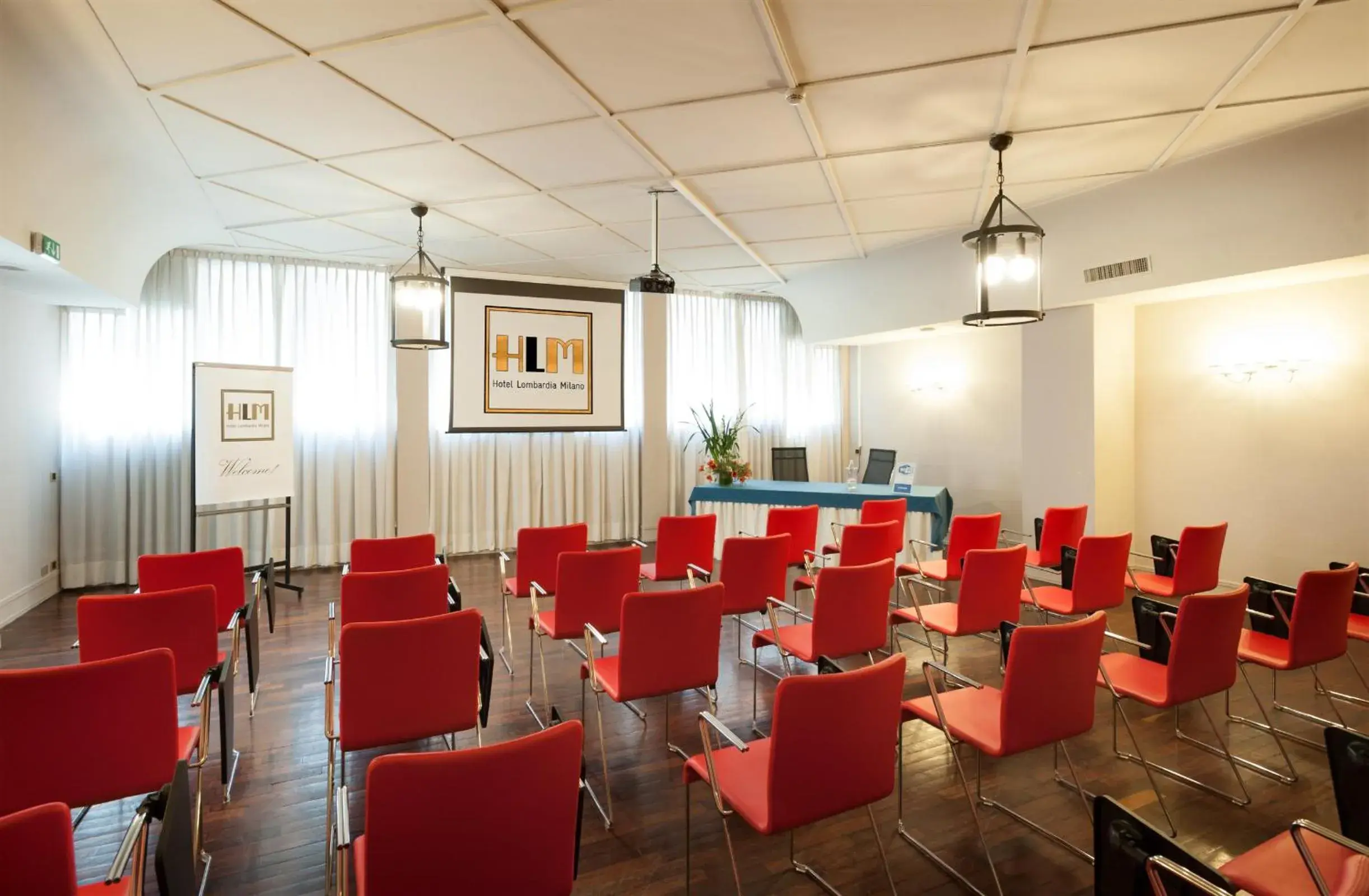 Meeting/conference room in Hotel Lombardia