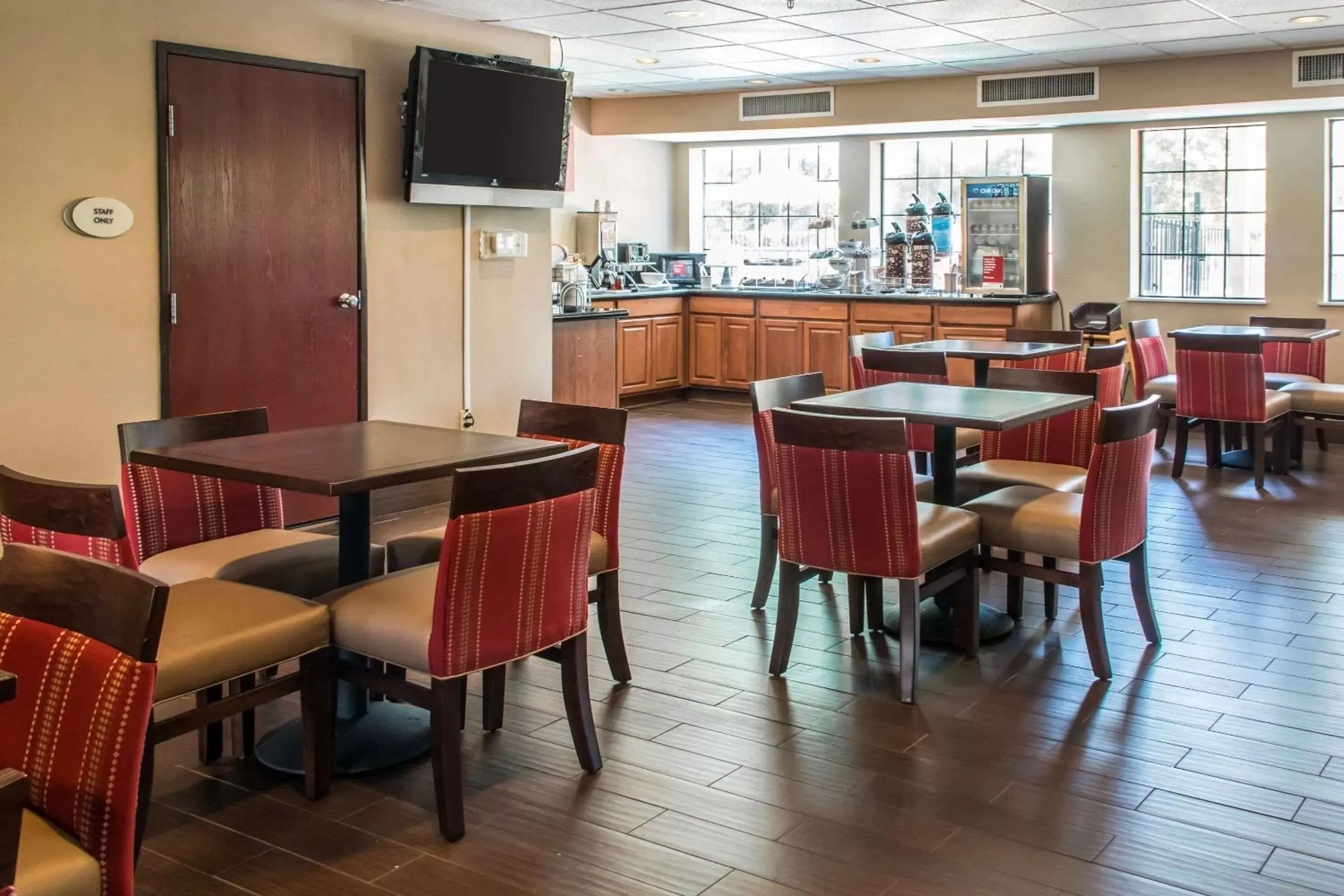 Restaurant/Places to Eat in Comfort Suites Round Rock - Austin North I-35