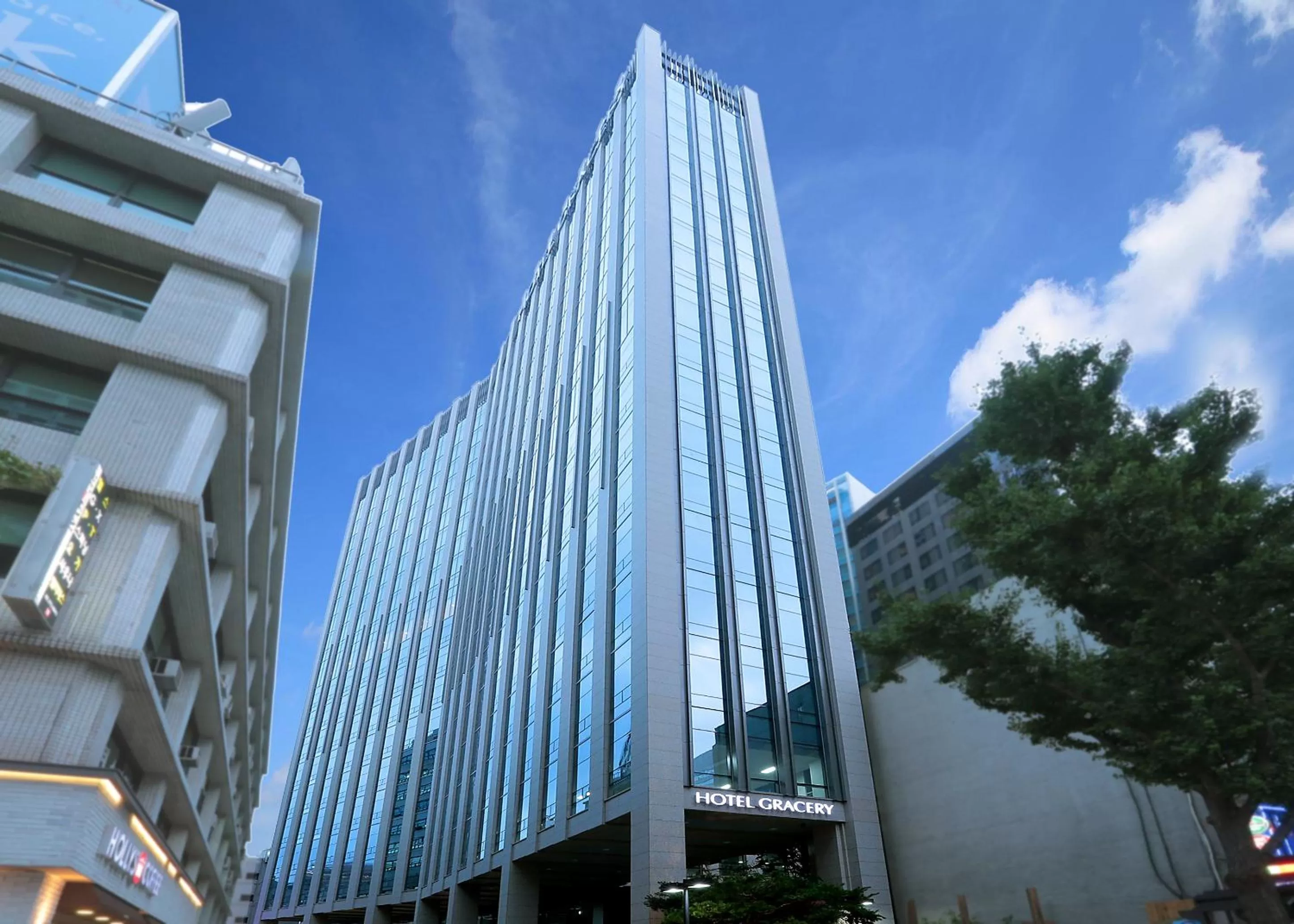 Facade/entrance in Hotel Gracery Seoul