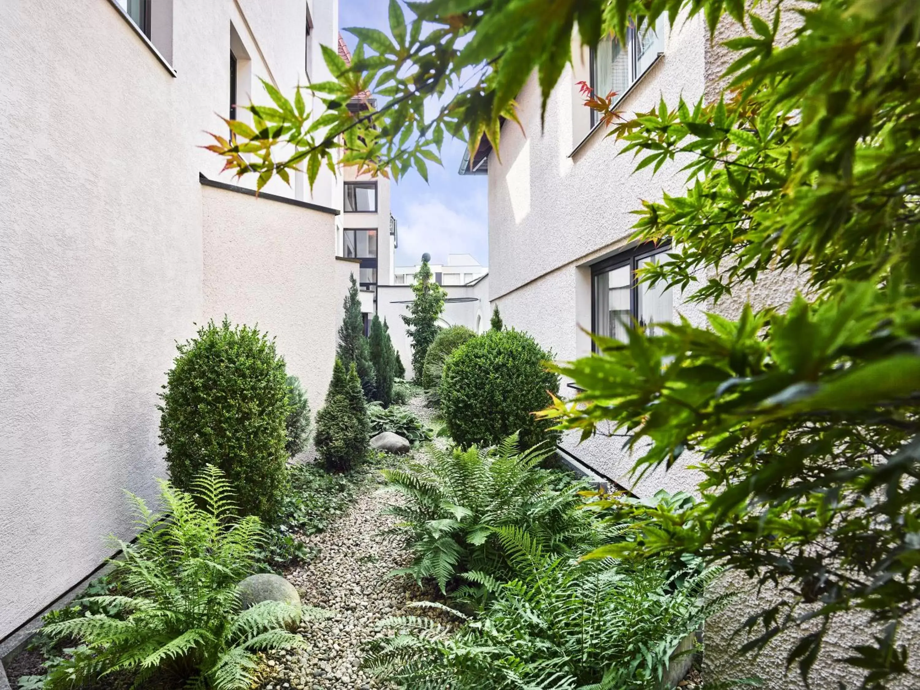 Patio, Property Building in Hirsch Hotel