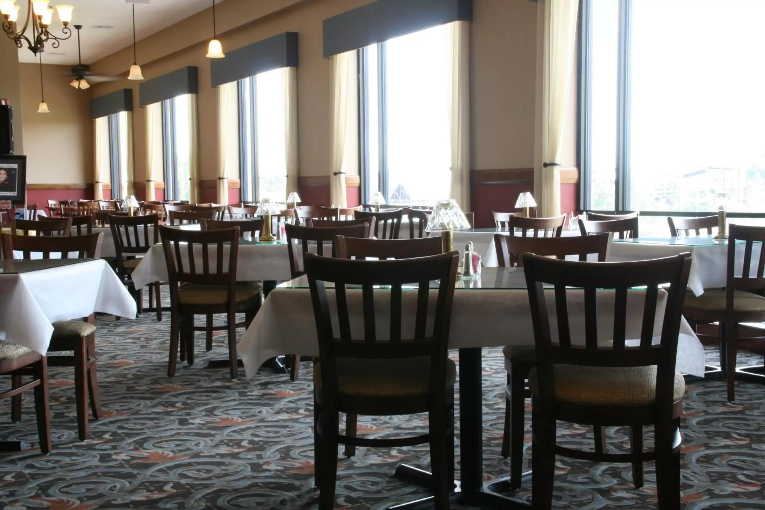 Lounge or bar, Restaurant/Places to Eat in Grand Plaza Hotel Branson