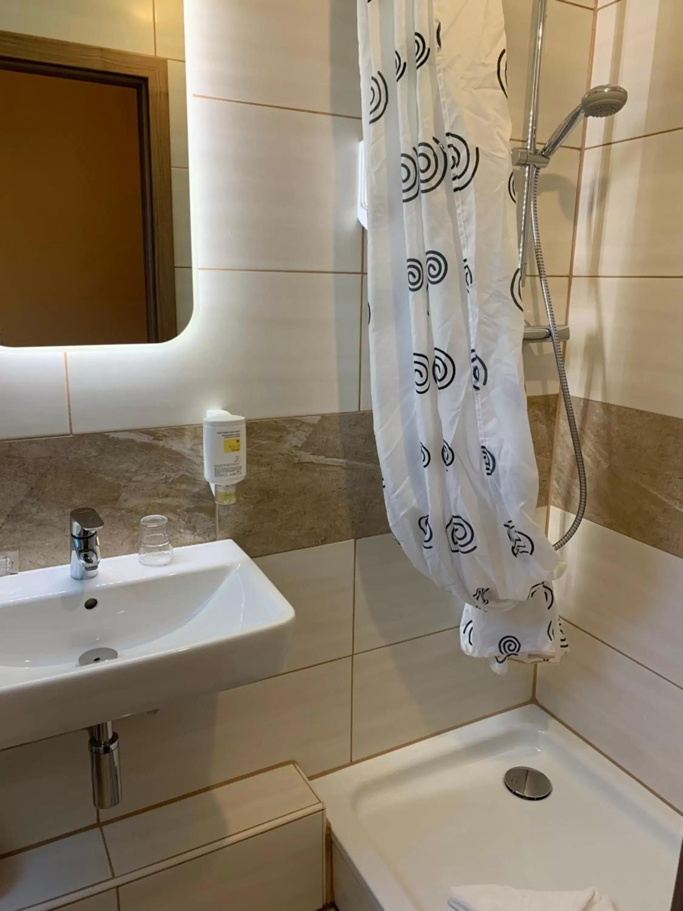 Small Double Room in Hotel Seemeile Small Double Room in Hotel Seemeile