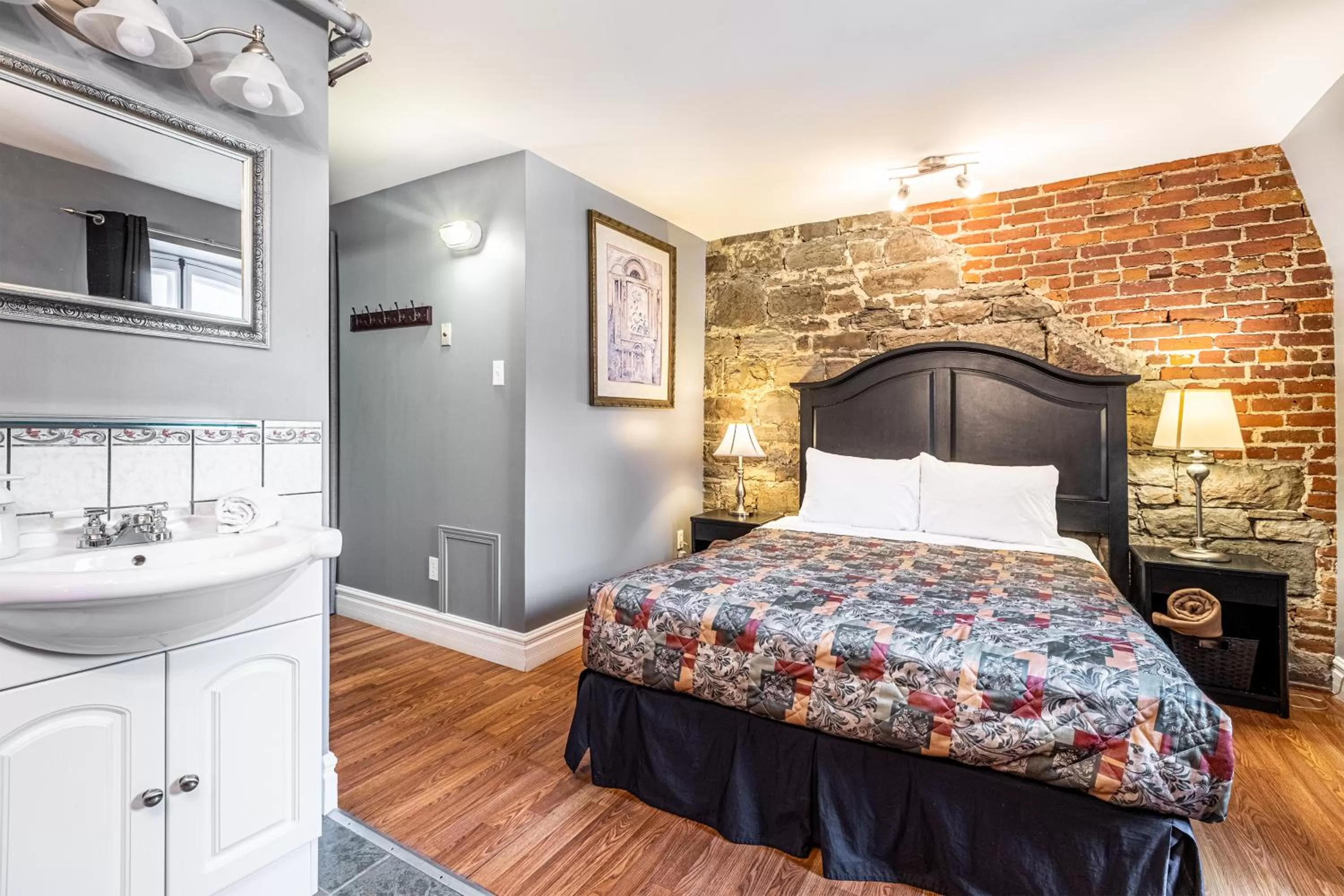 Bed in Hotel Maison du Général