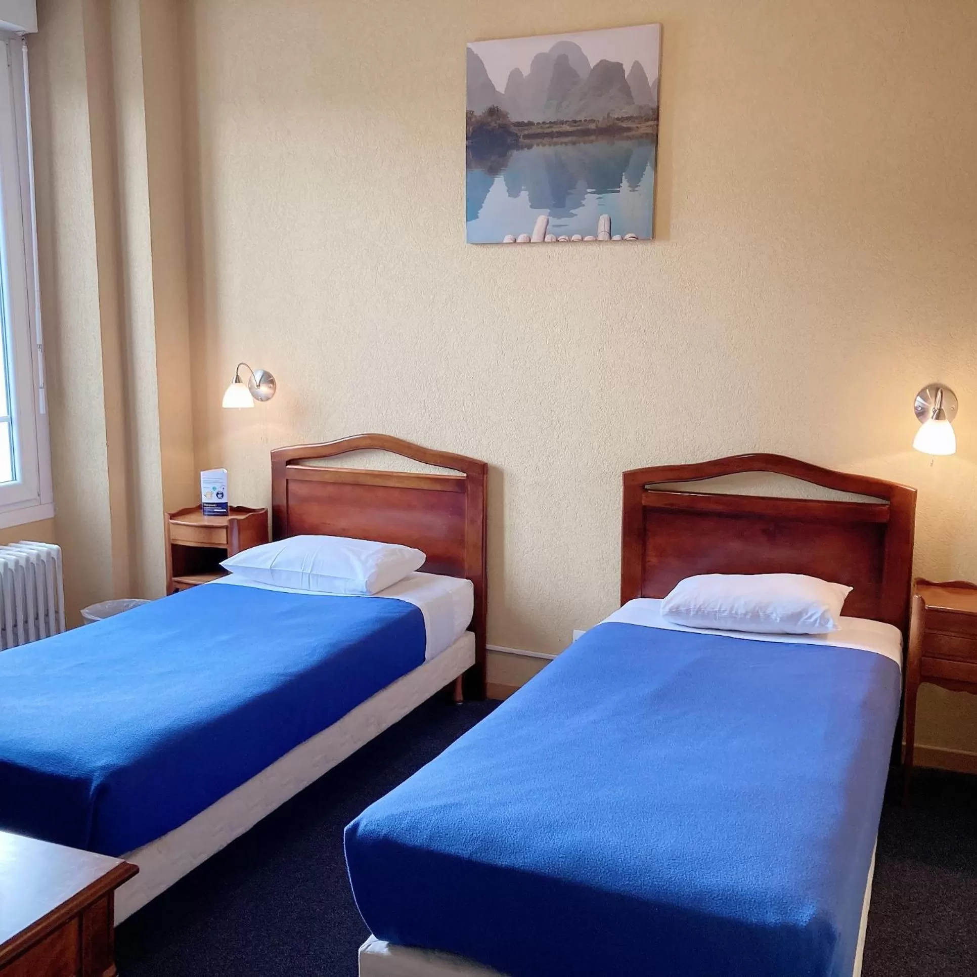 Bed in Hôtel De Champagne