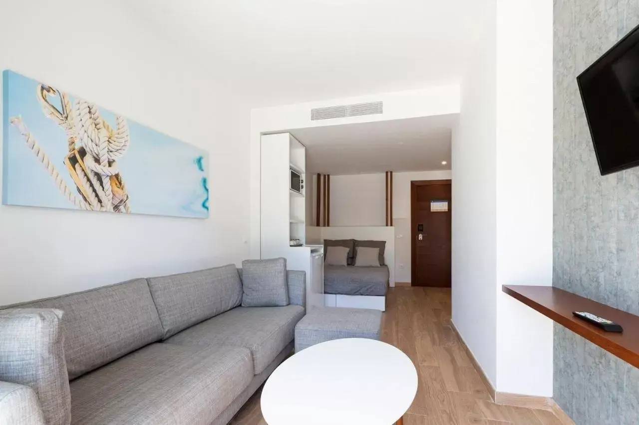 Living room, Seating Area in Mar Hotels Playa Mar & Spa
