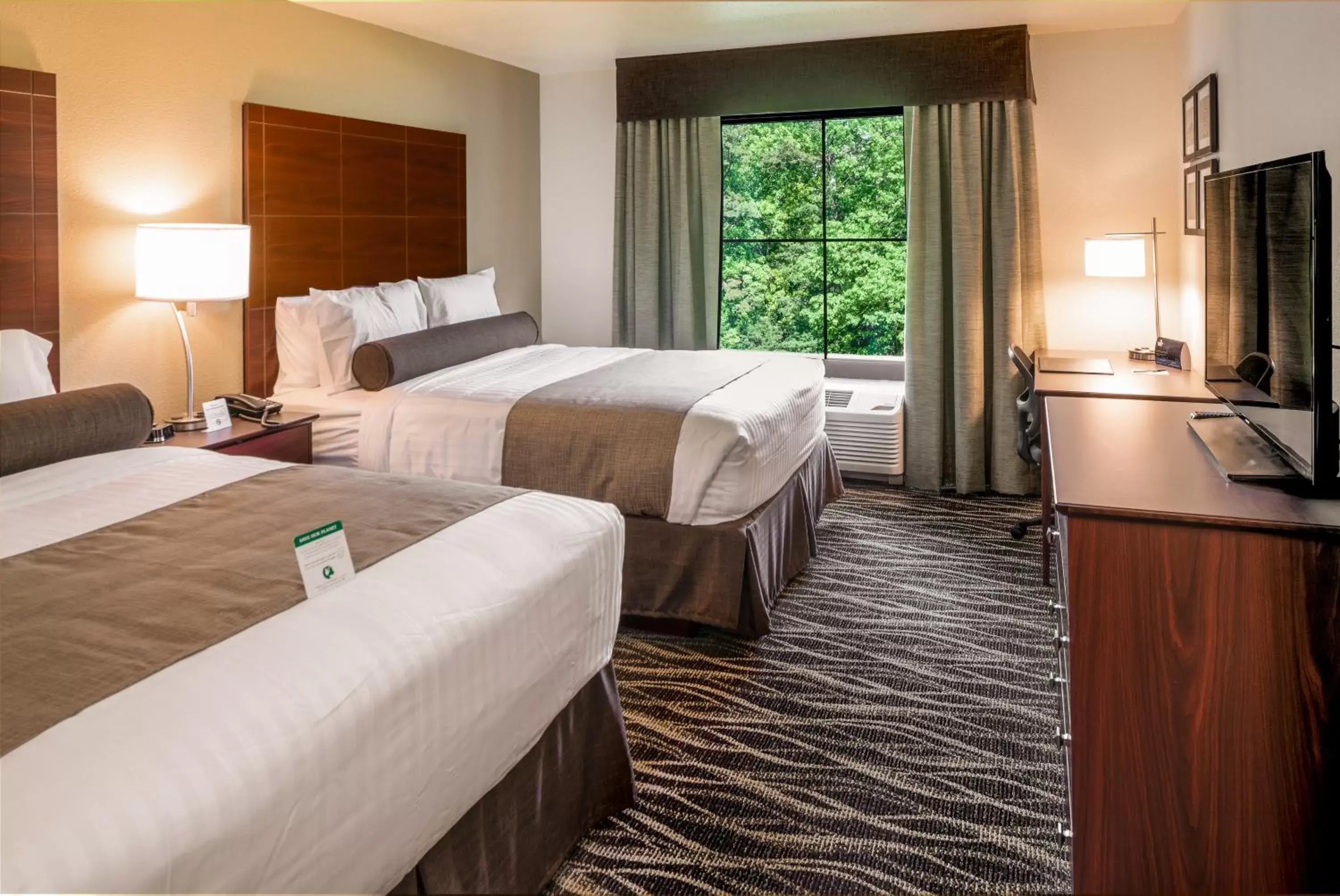 Bed in Cobblestone Inn & Suites Fairfield Bay Bed in Cobblestone Inn & Suites Fairfield Bay