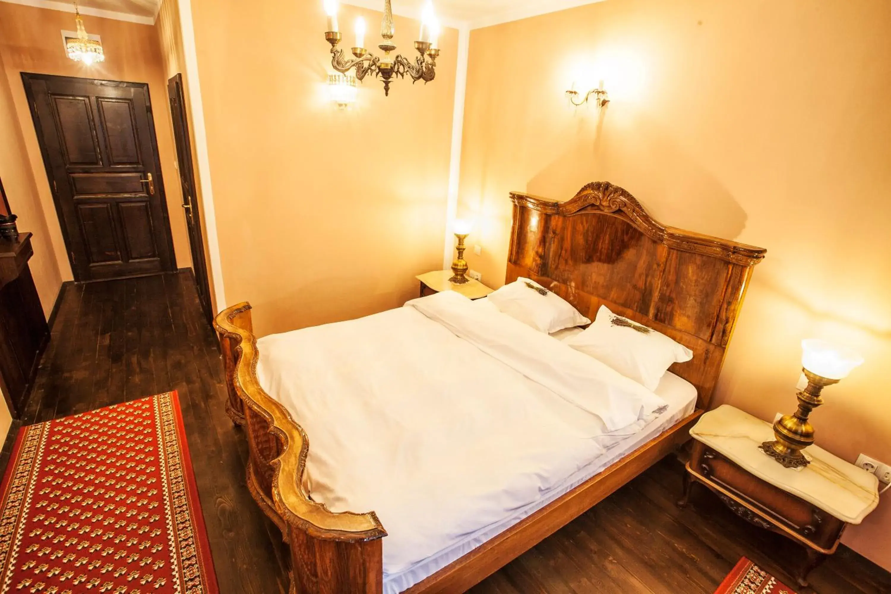 Bed in Hotel Evmolpia