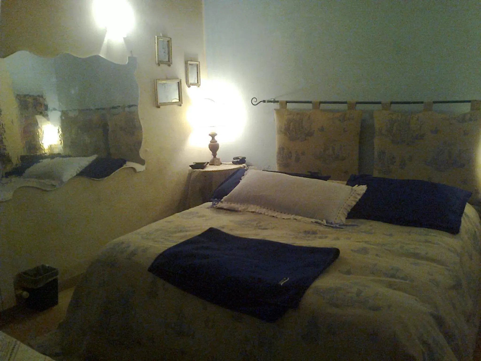 Photo of the whole room, Bed in Bed And Breakfast Di Manu