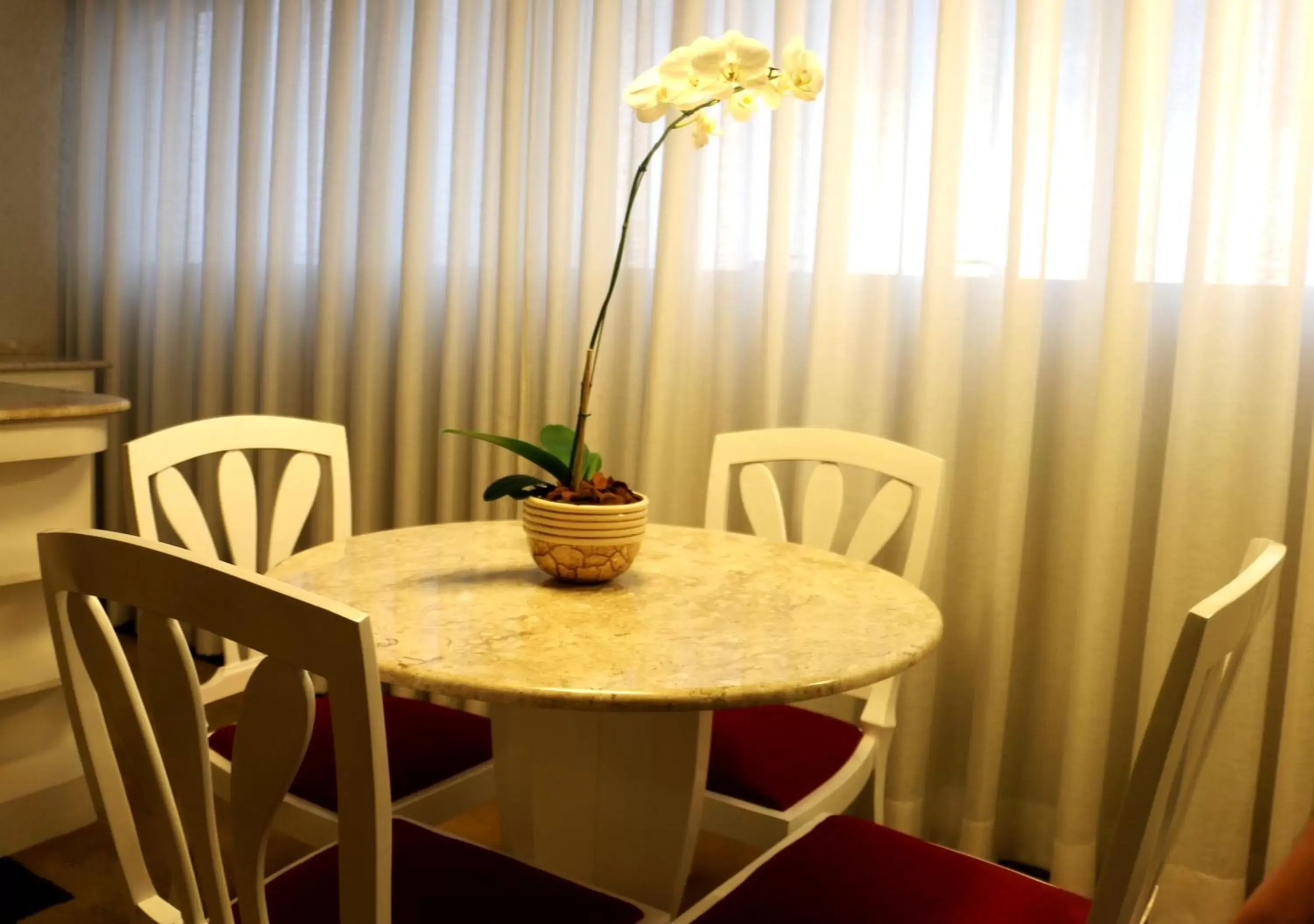 Living room, Dining Area in Bristol International Guarulhos Living room, Dining Area in Bristol International Guarulhos