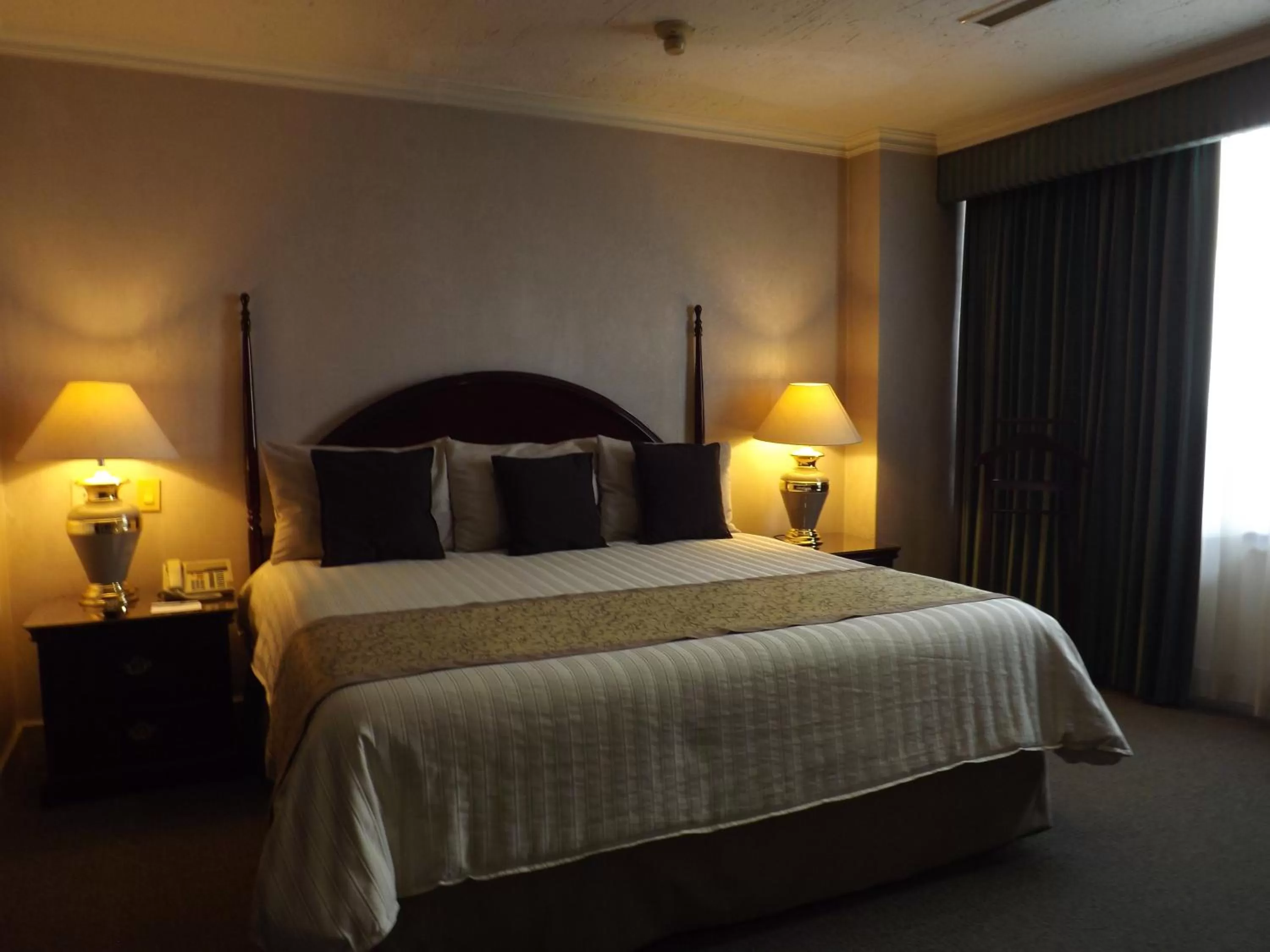 Bed in Pedregal Palace