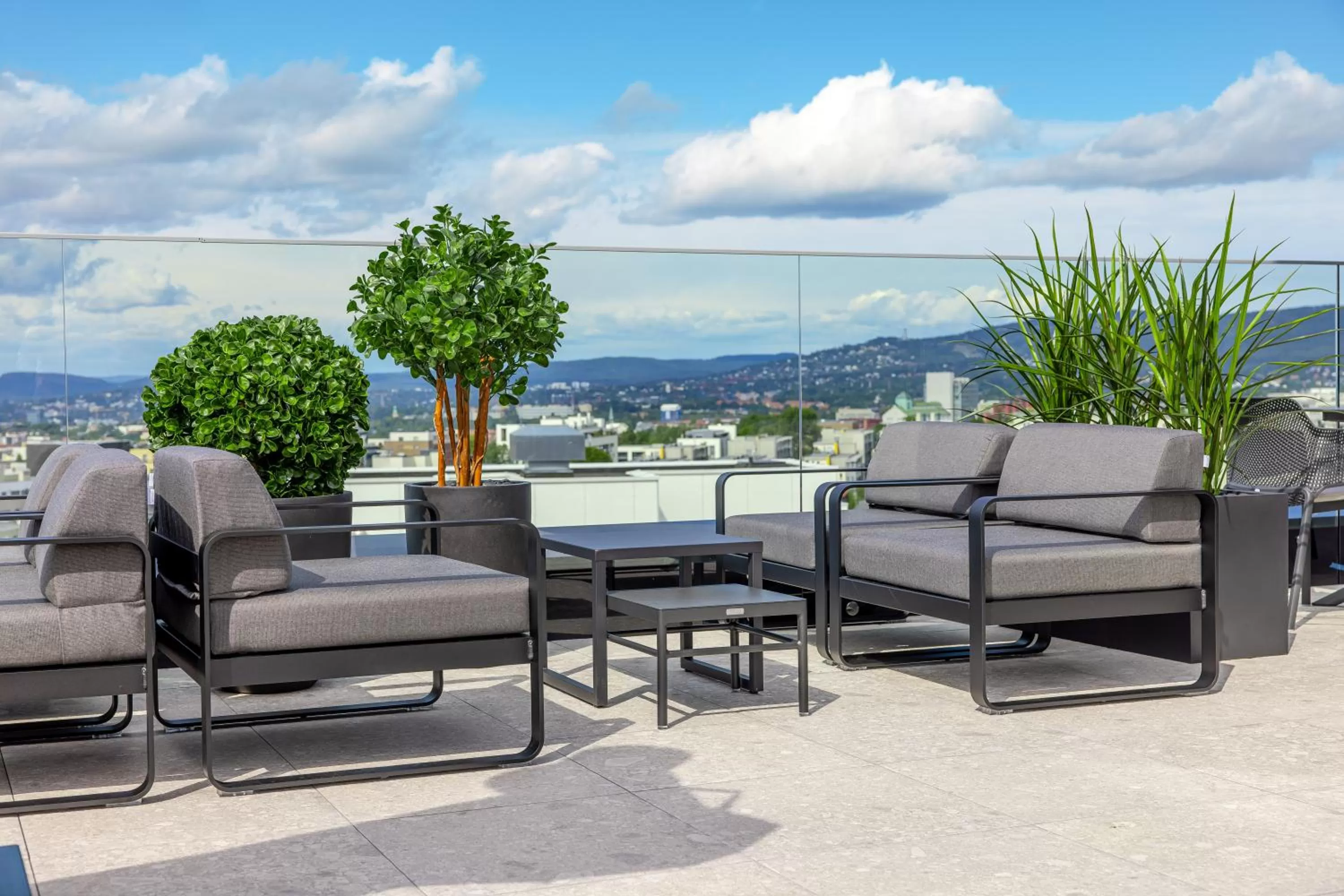 Restaurant/places to eat in Radisson RED Oslo Økern