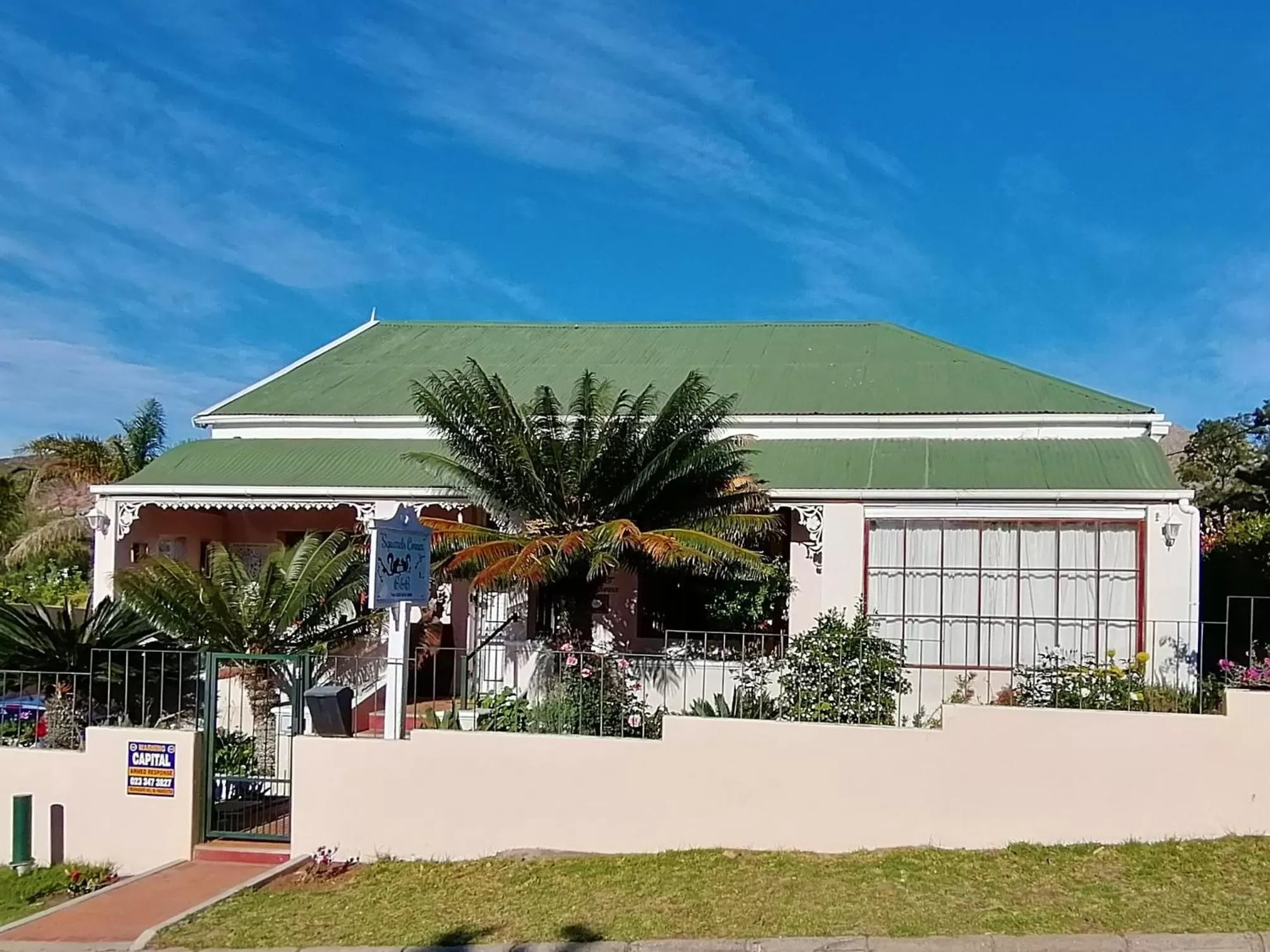 Facade/entrance in Squirrels Corner