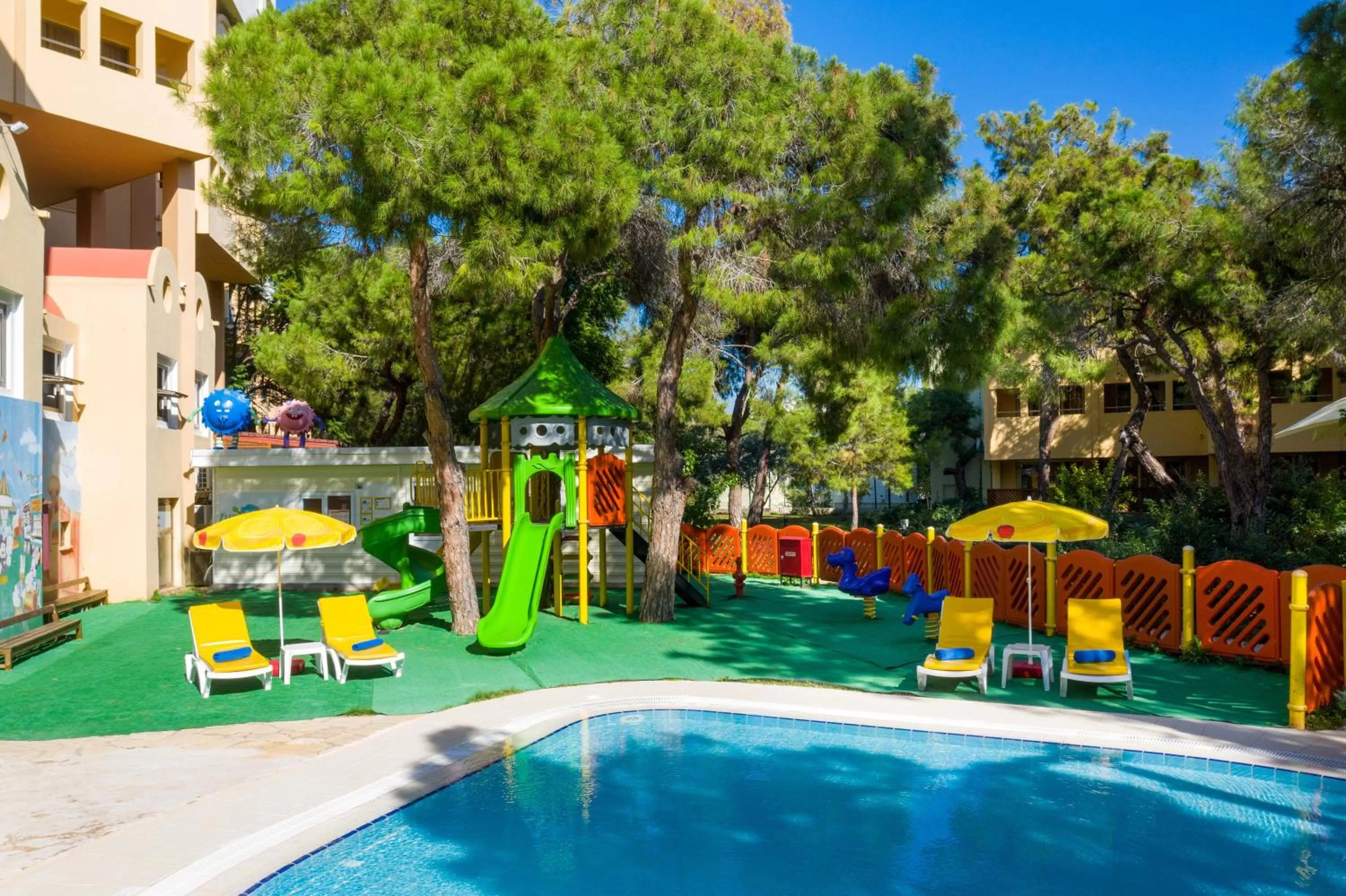 Swimming pool in Labranda Excelsior Hotel