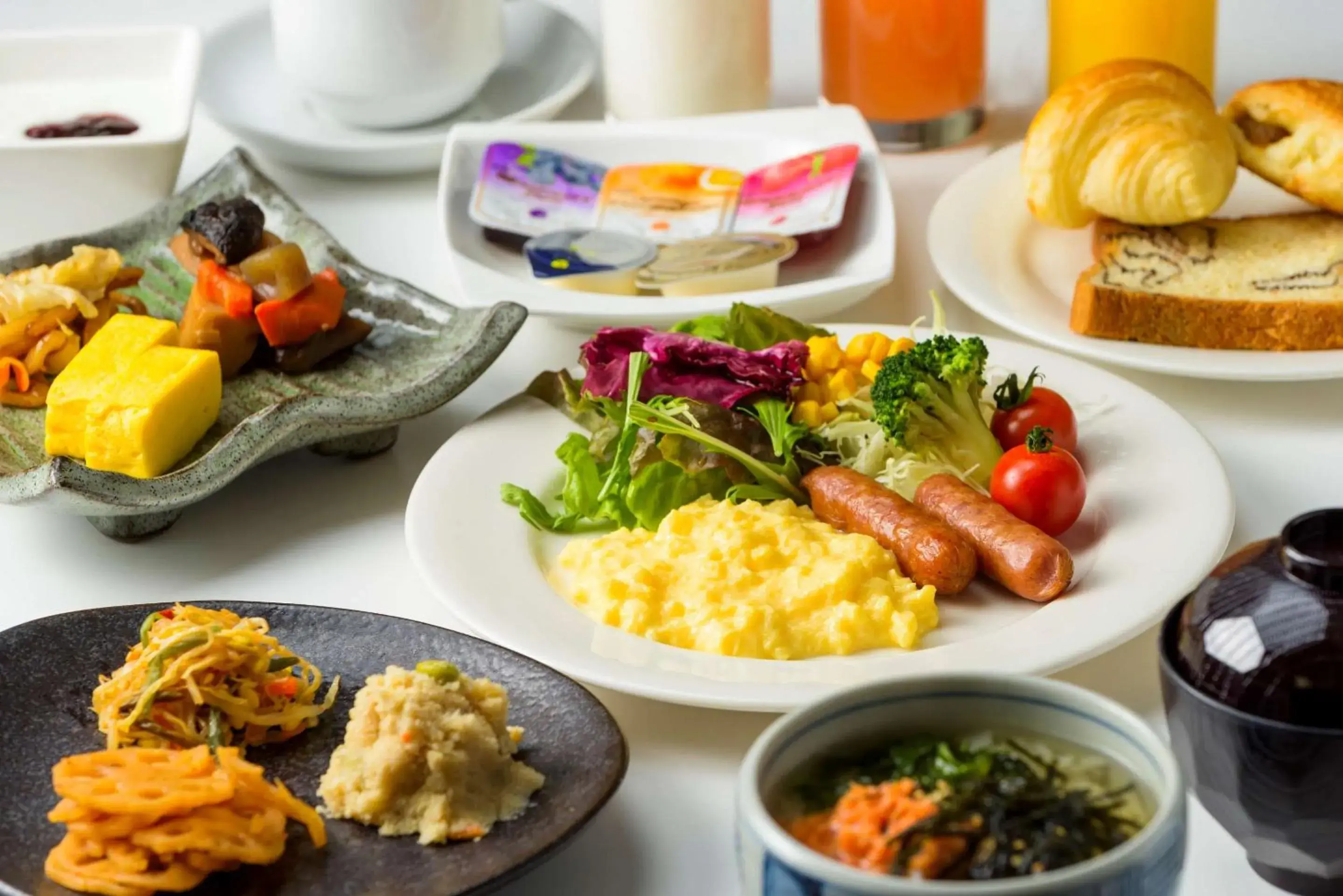 Restaurant/places to eat in SureStay Plus Hotel by Best Western Shin-Osaka Restaurant/places to eat in SureStay Plus Hotel by Best Western Shin-Osaka