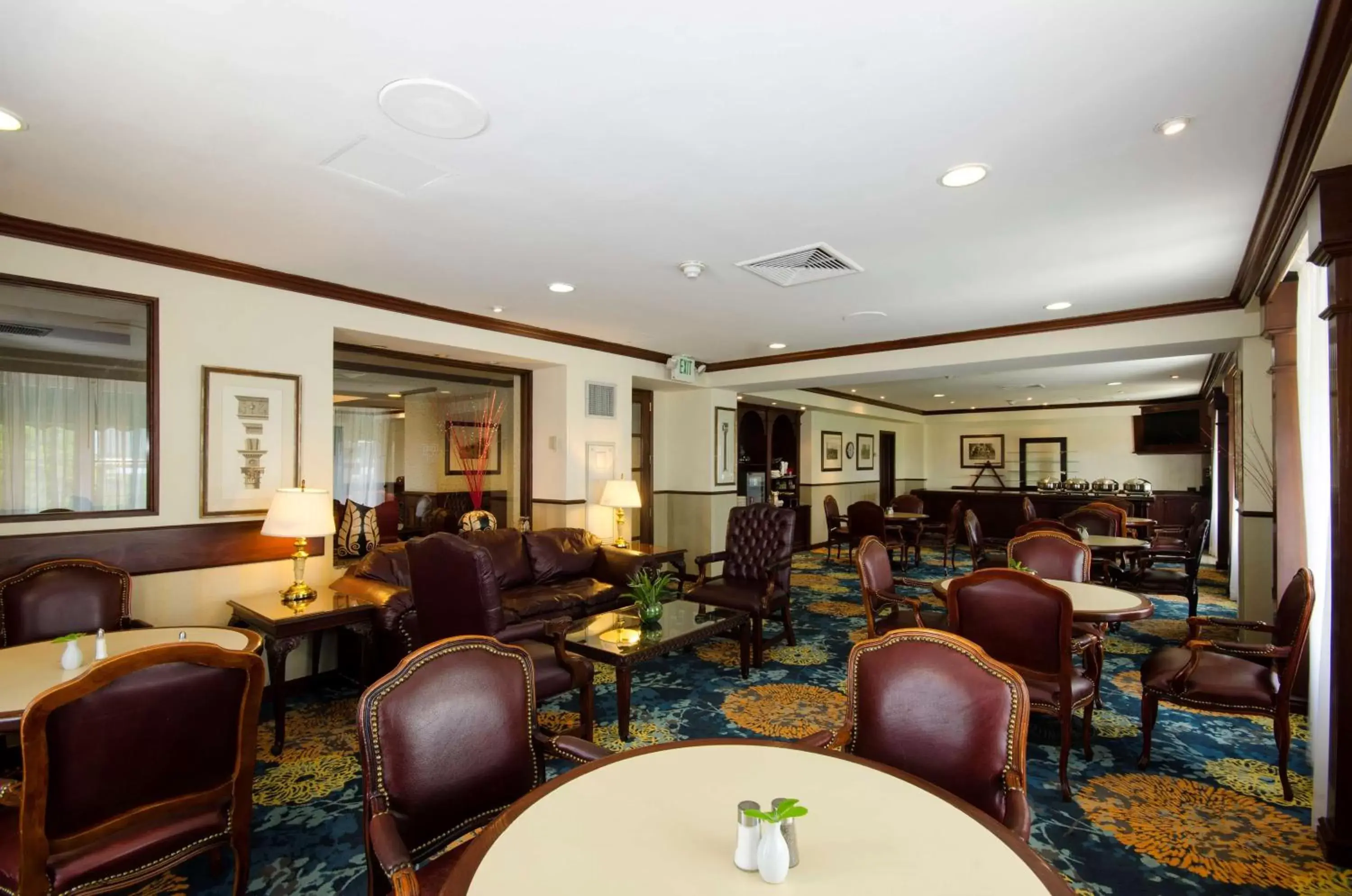 Living room, Restaurant/Places to Eat in Hilton Princess San Pedro Sula