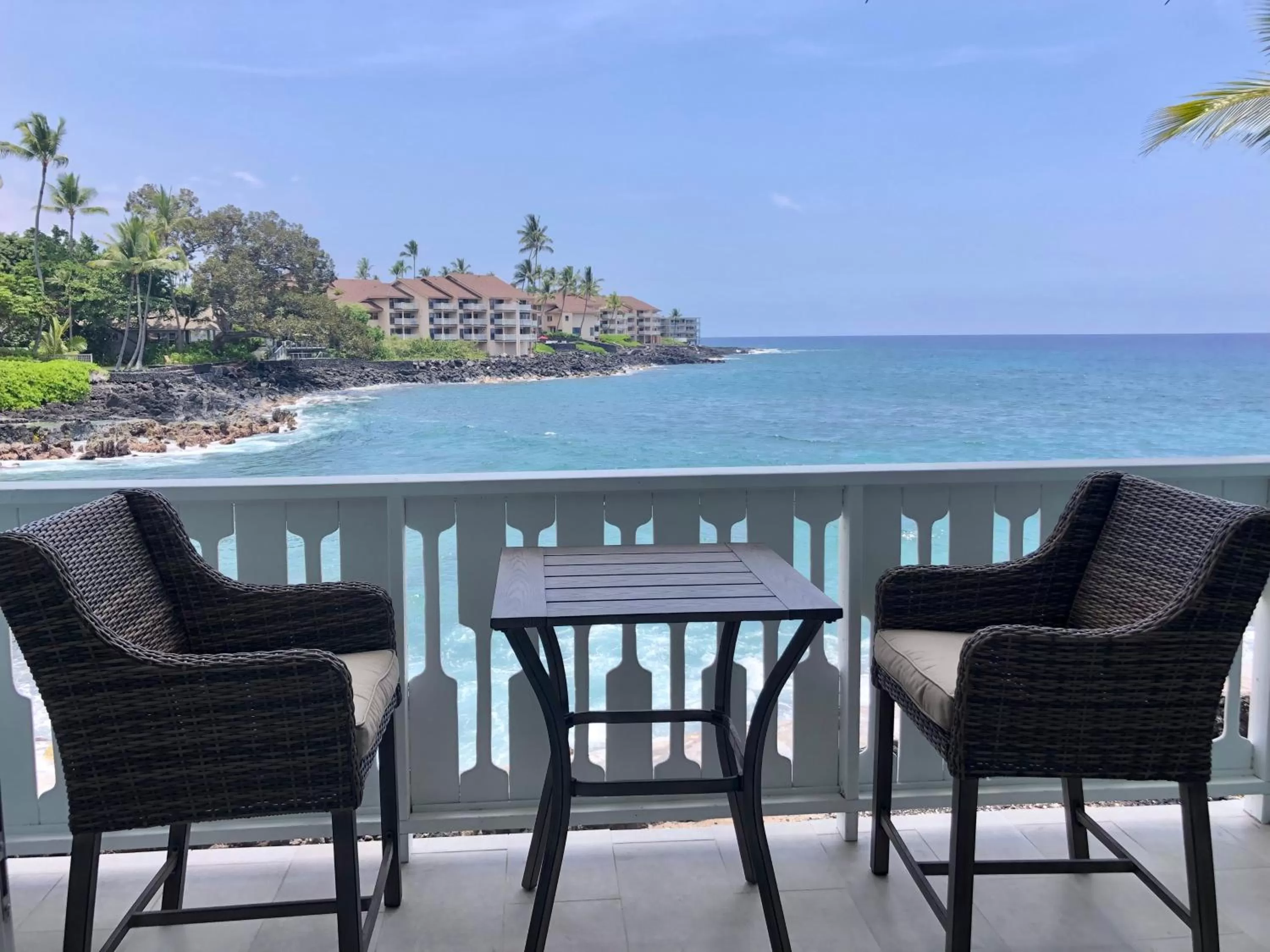 Balcony/Terrace in Kona Tiki Hotel