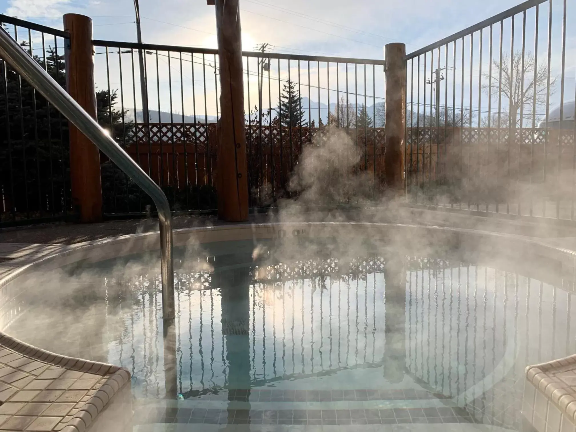 Hot Tub, Swimming Pool in Best Western Plus Fernie Mountain Lodge