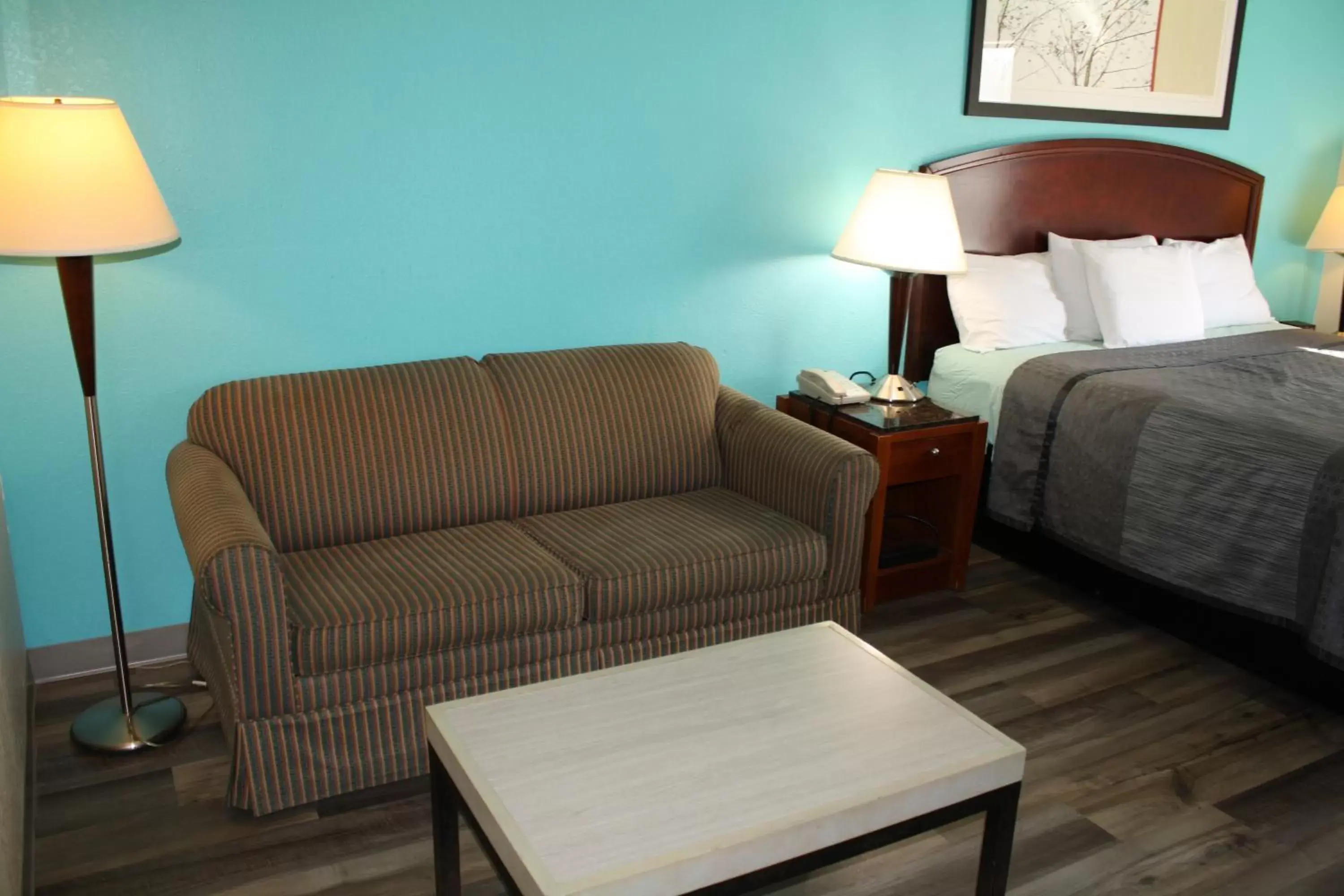 Property building in Executive Inn and Suites Wichita Falls