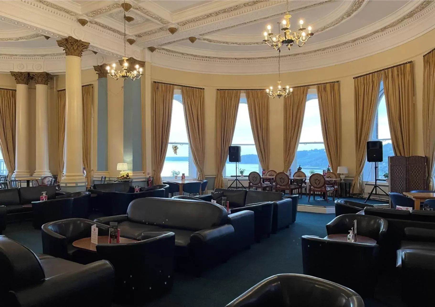 Lounge or bar in The Grand Scarborough
