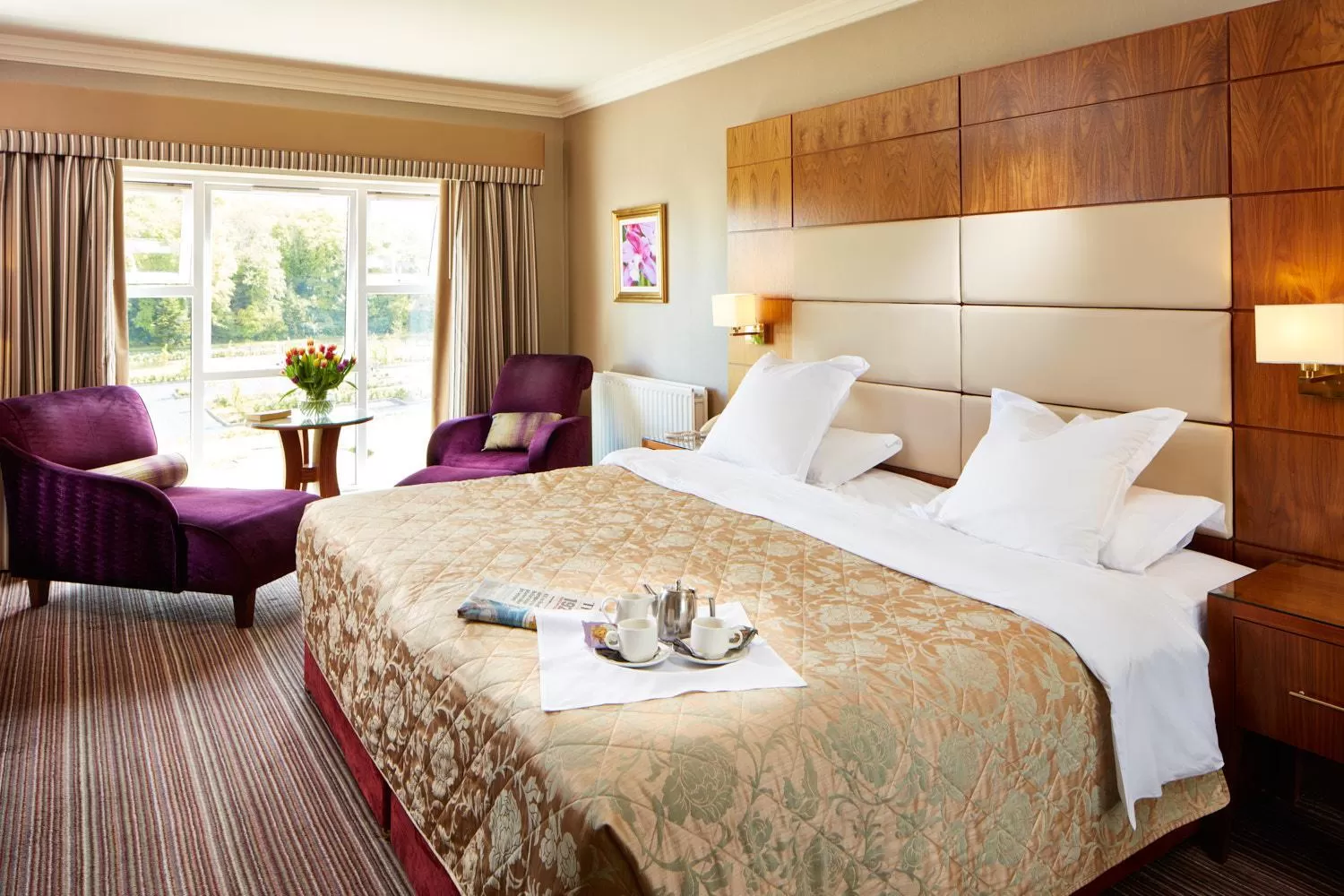 Bedroom, Bed in Manor House Country Hotel