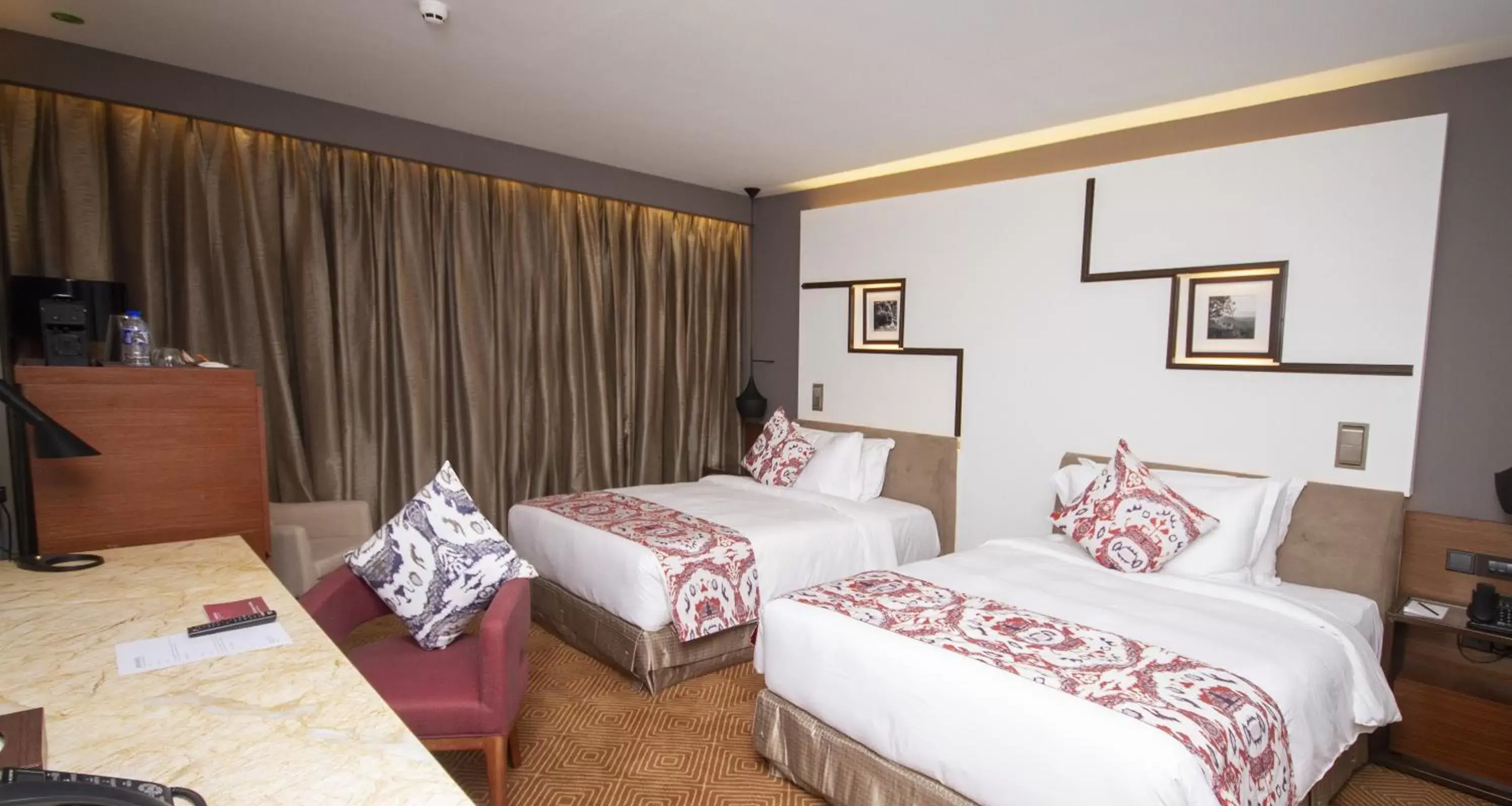 Bed in Movenpick Hotel & Convention Centre KLIA