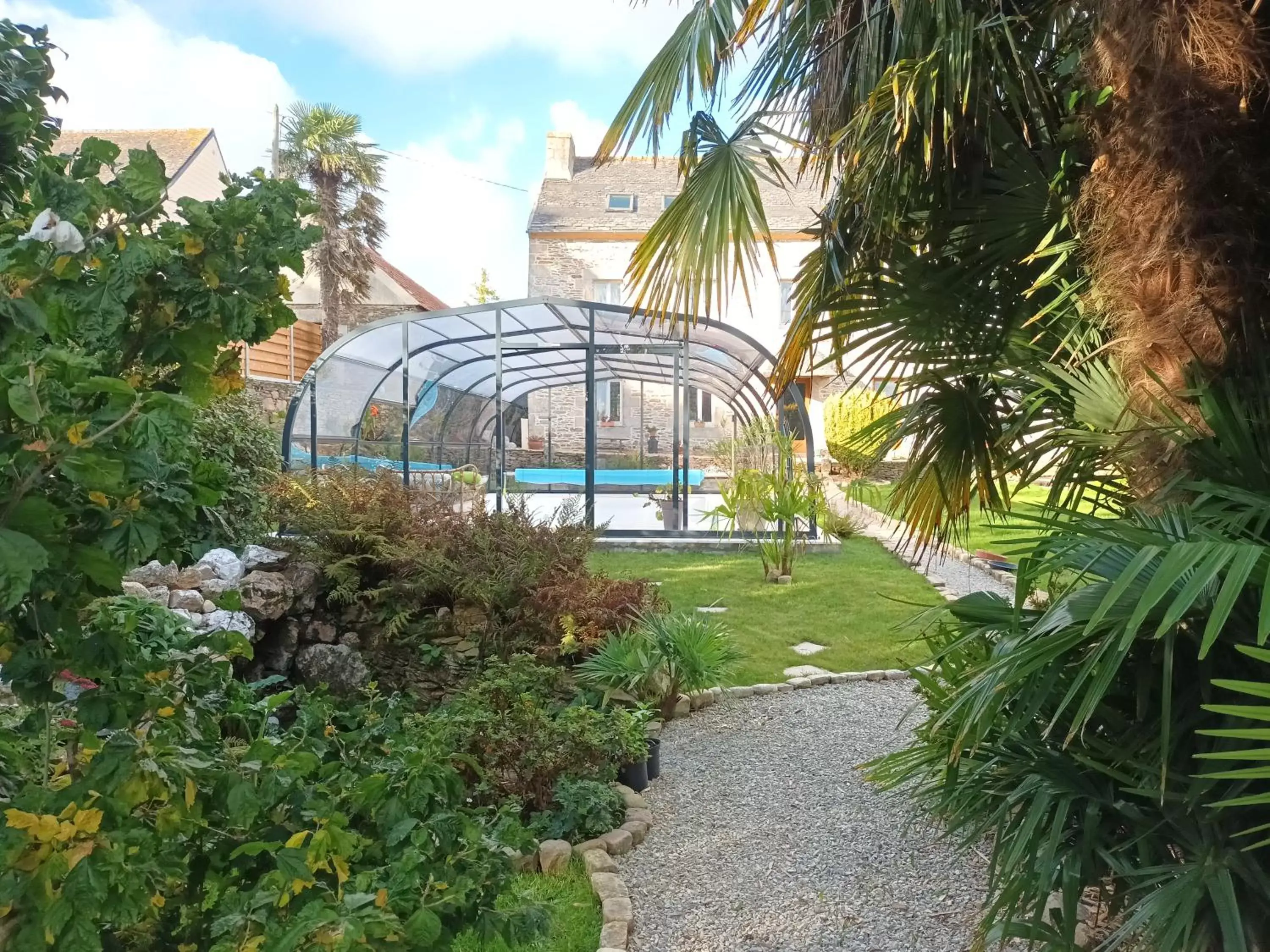 Swimming pool, Property Building in Le Manoir de Kérofil ** Gîte et chambres d'hôtes **