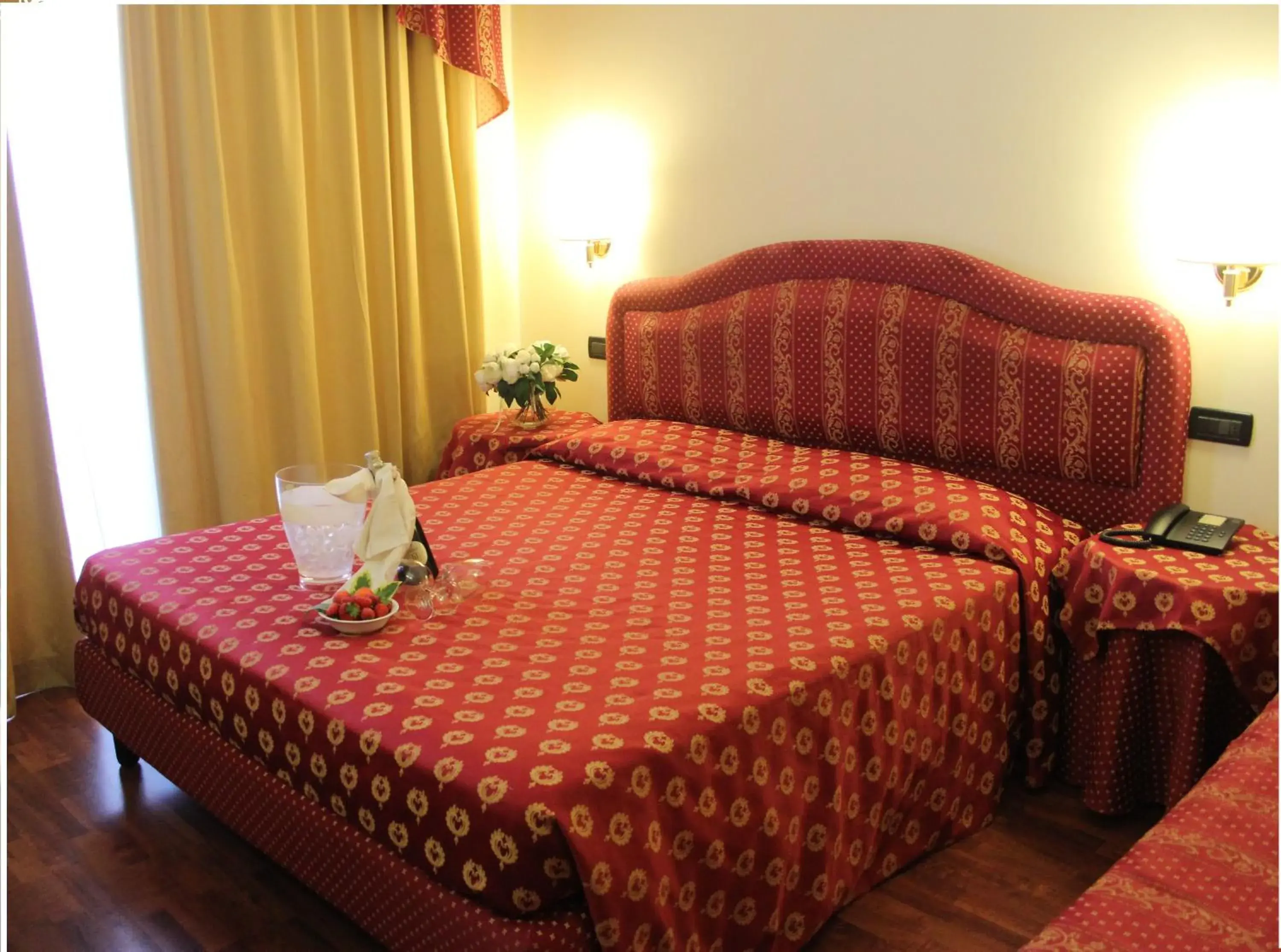 Bedroom, Room Photo in Admiral Hotel Villa Erme