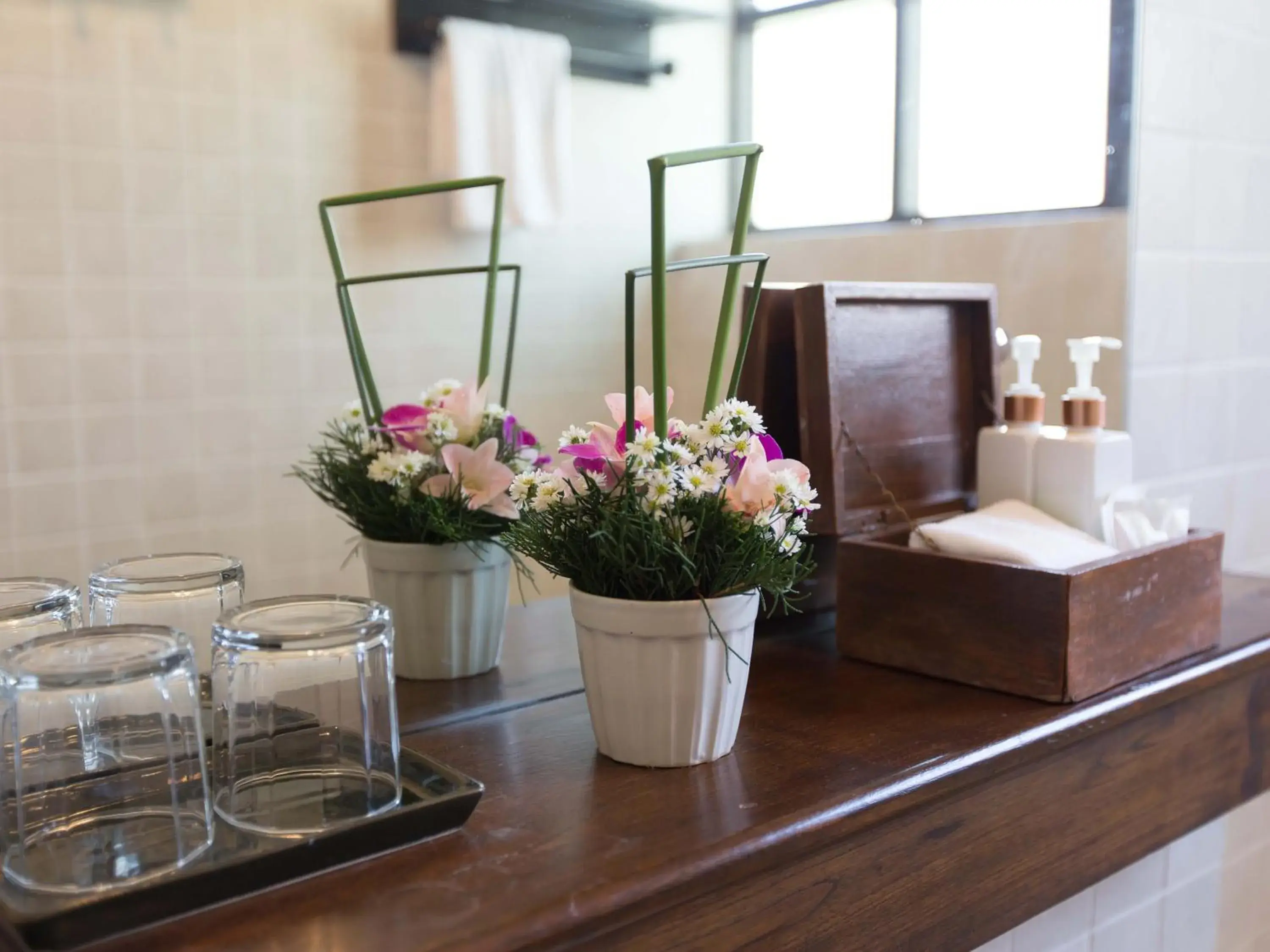 Coffee/tea facilities, Bathroom in Belle Villa Resort, Chiang Mai