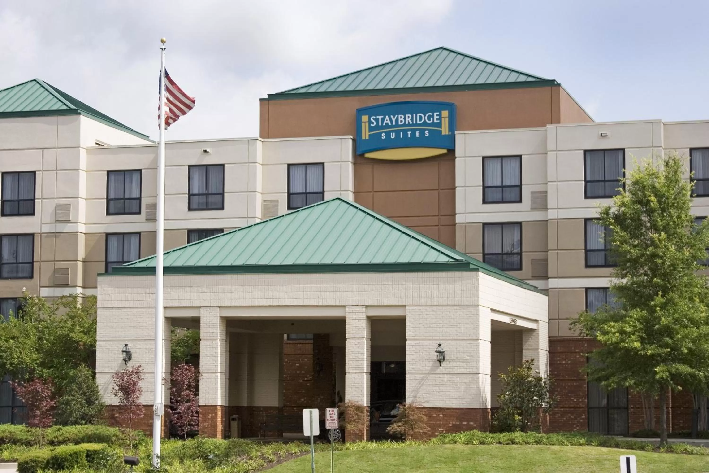 Property building in Staybridge Suites Memphis-Poplar Ave East by IHG