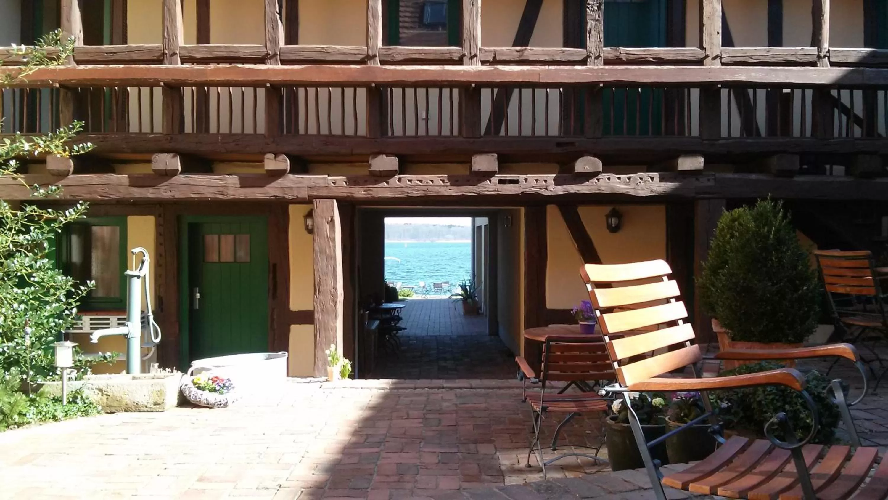 Facade/entrance in Hotel Inselhof