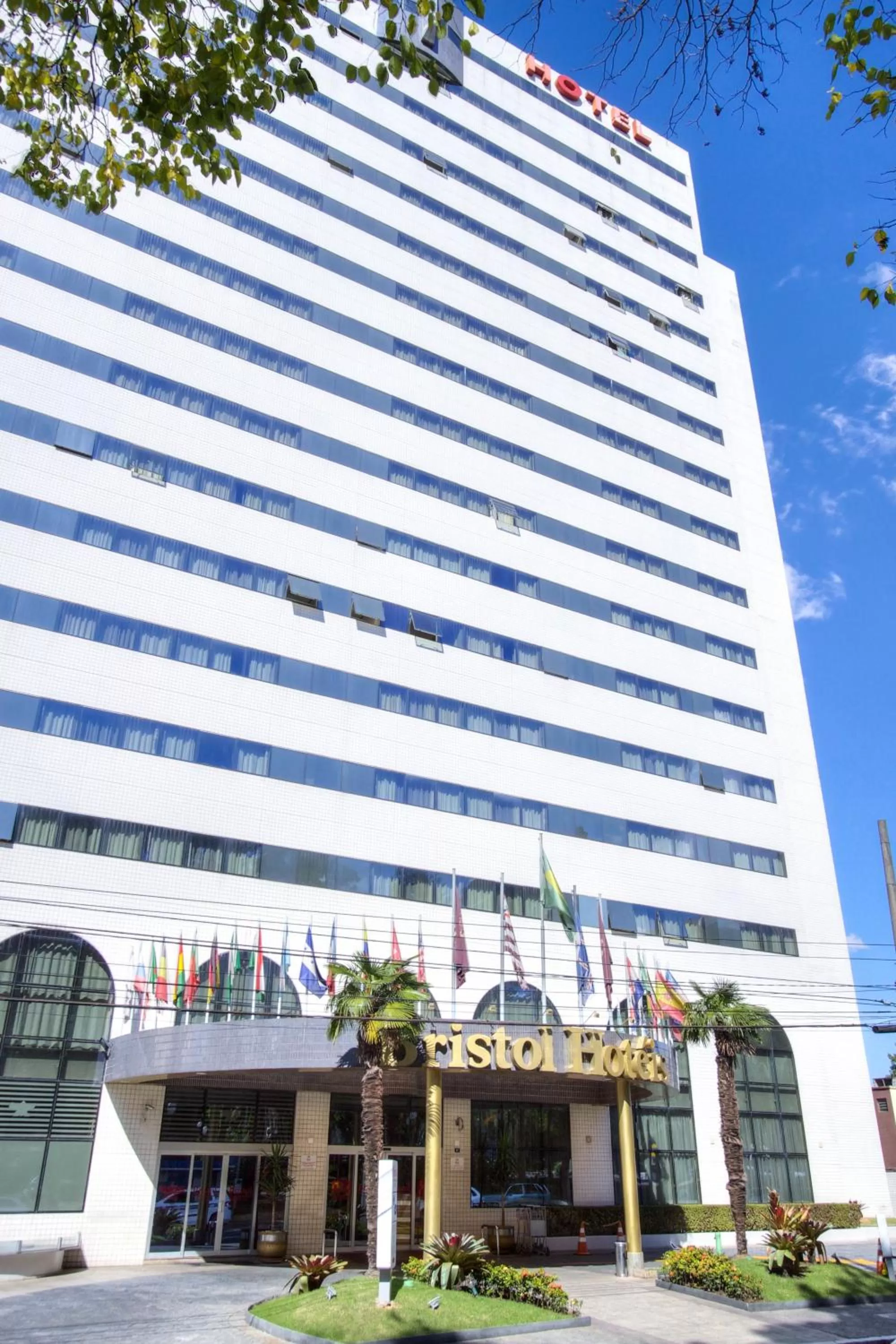 Facade/entrance, Property Building in Bristol International Guarulhos