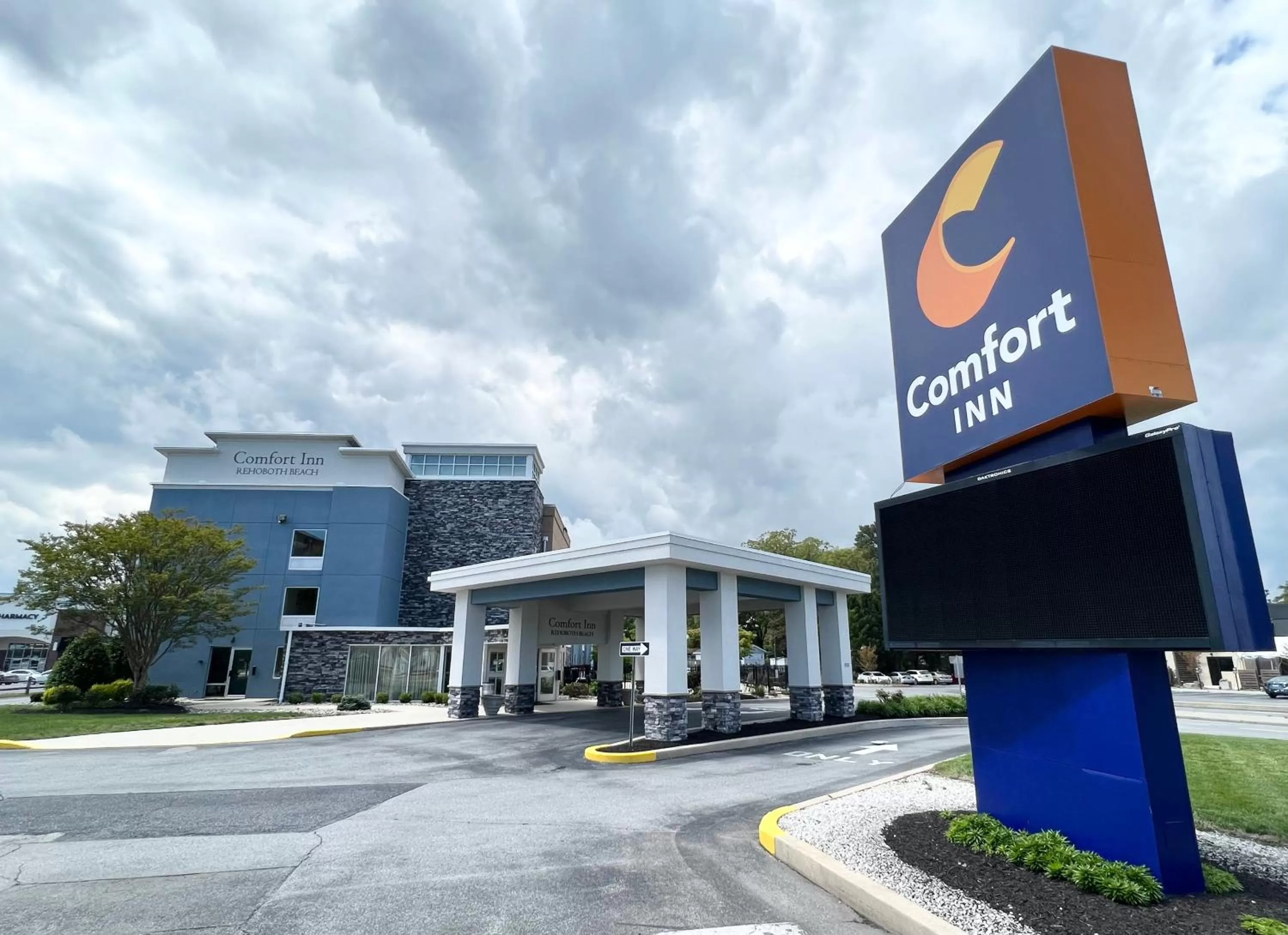 Property building in Comfort Inn Rehoboth Beach