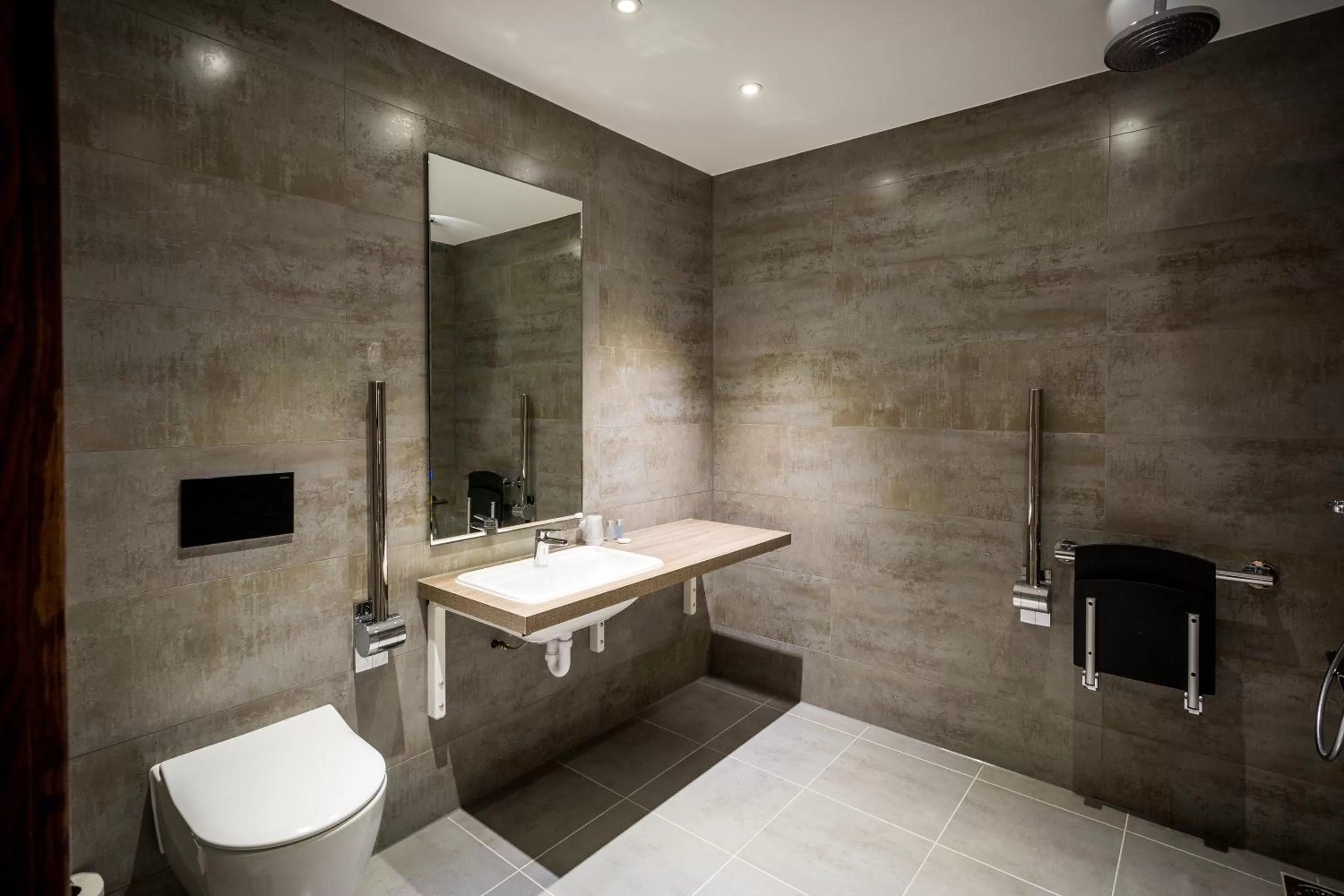 Bathroom in The Nottinghamshire Hotel & Golf Club