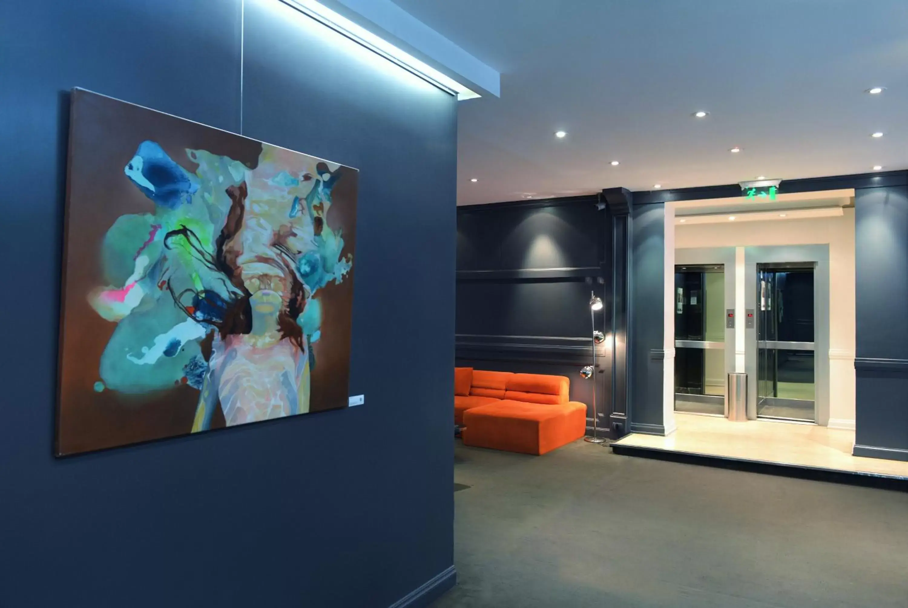 Lobby or reception in Rochester Hotel Classic Lobby or reception in Rochester Hotel Classic