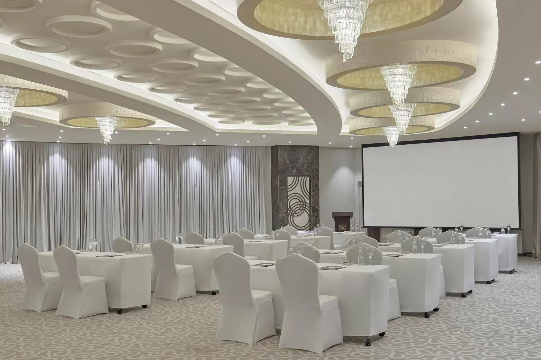 Lobby or reception, Banquet Facilities in Crowne Plaza Riyadh Palace, an IHG Hotel